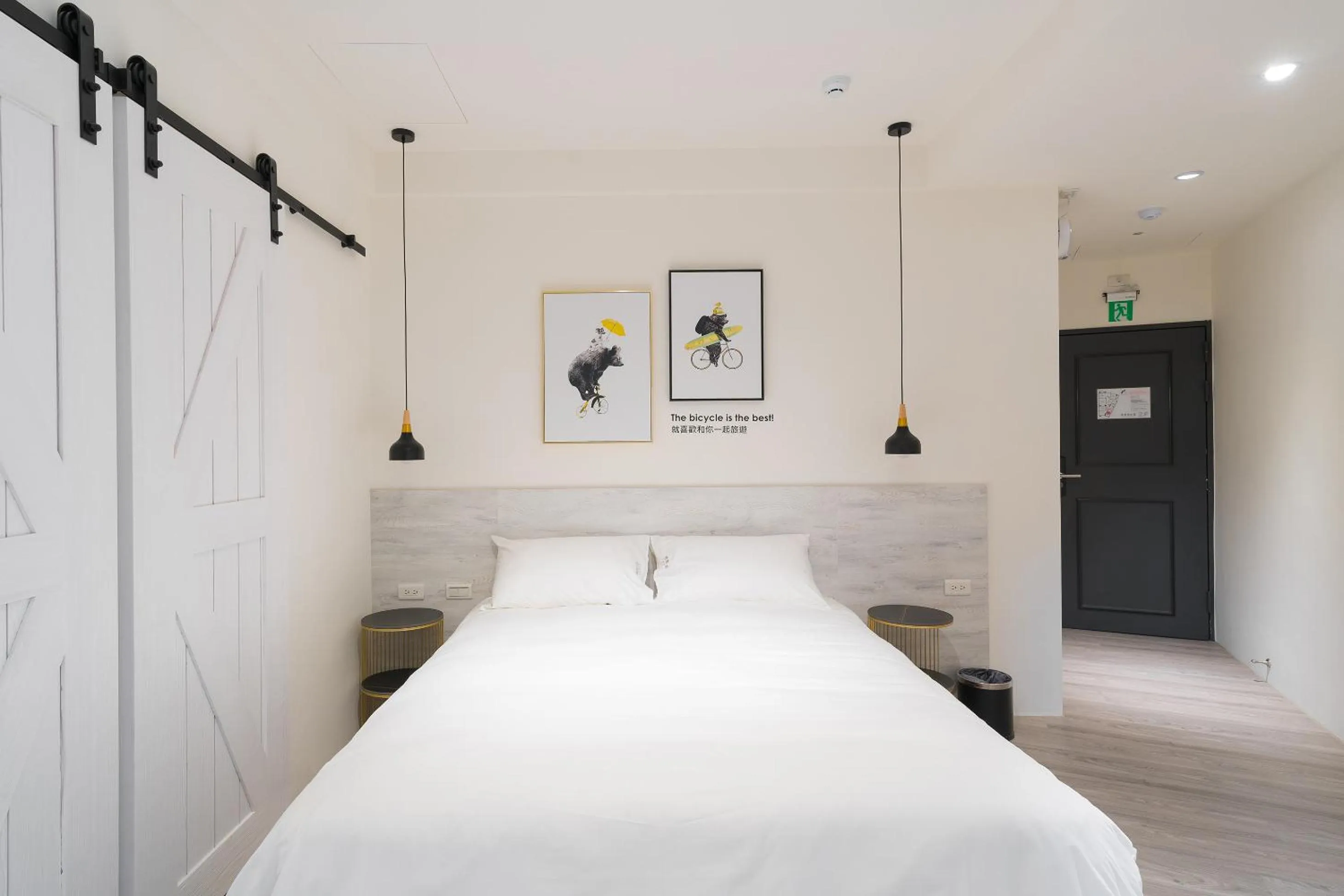 Photo of the whole room, Bed in The Way Inn