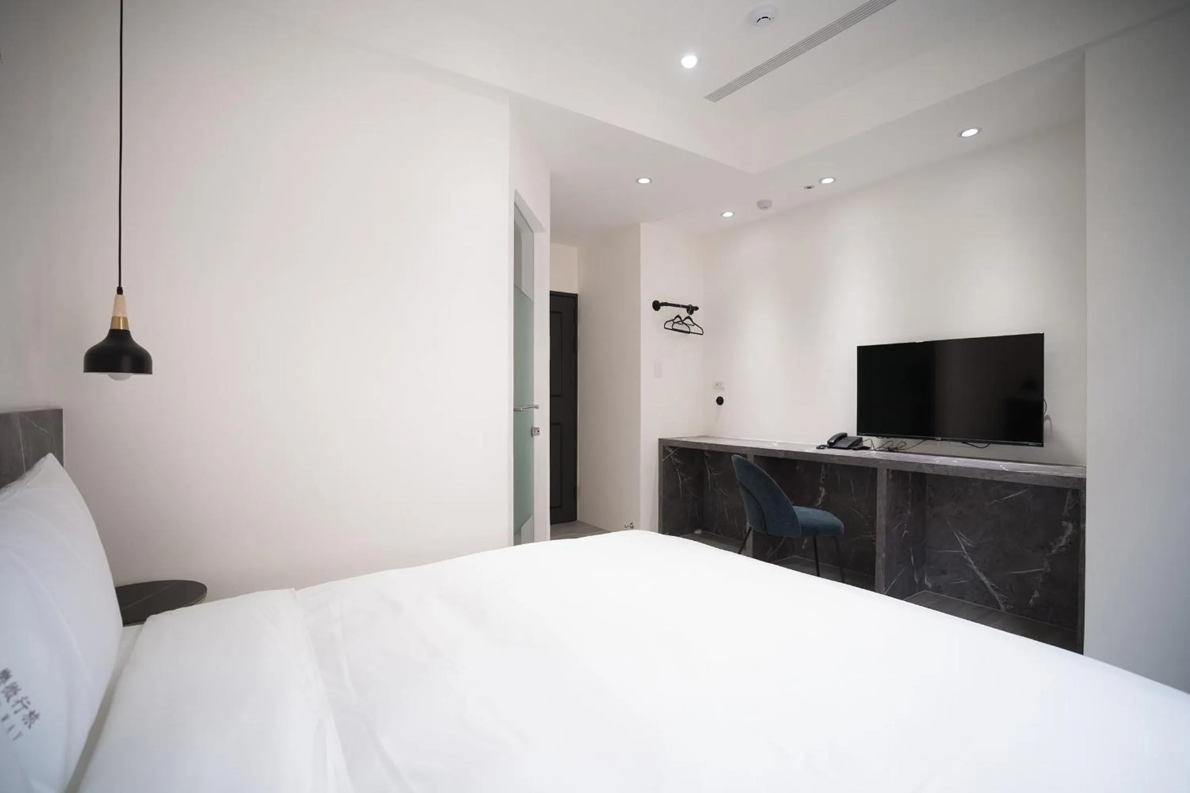 Coffee/tea facilities, Bed in The Way Inn