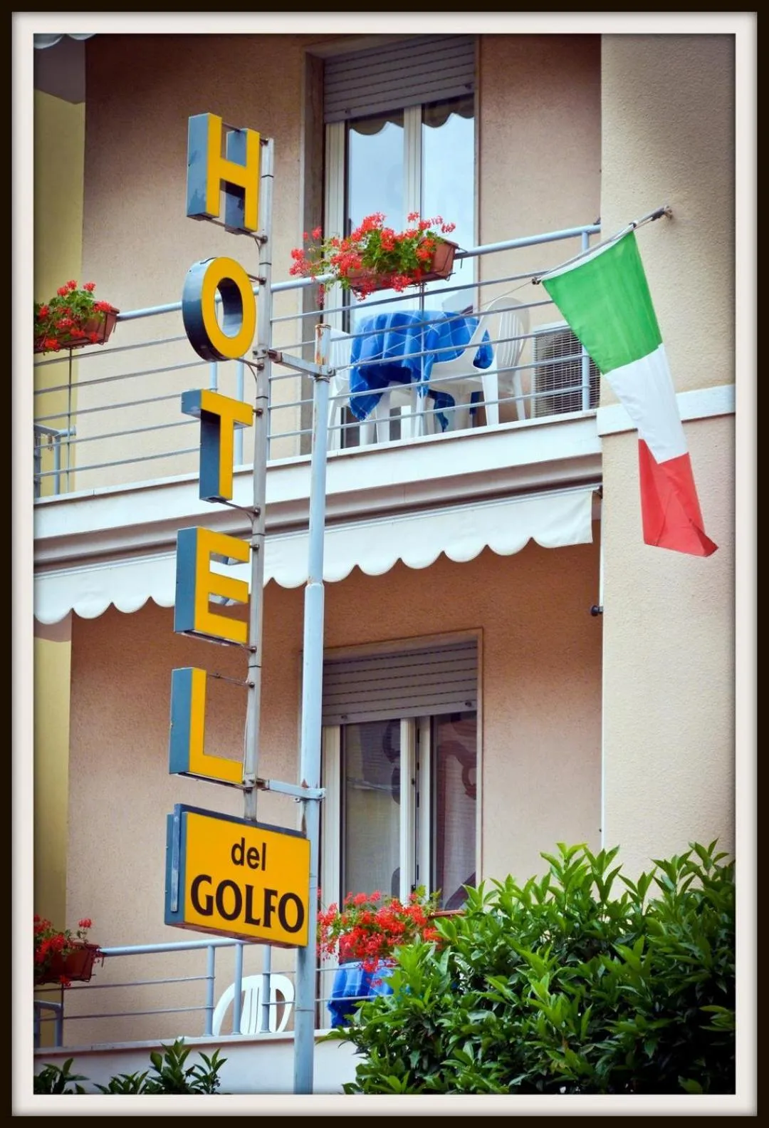 Day in Hotel Del Golfo