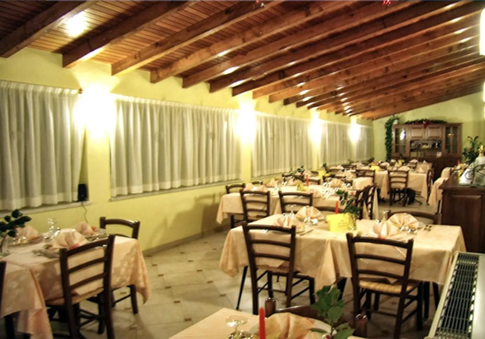 Restaurant/places to eat in Hotel Del Golfo