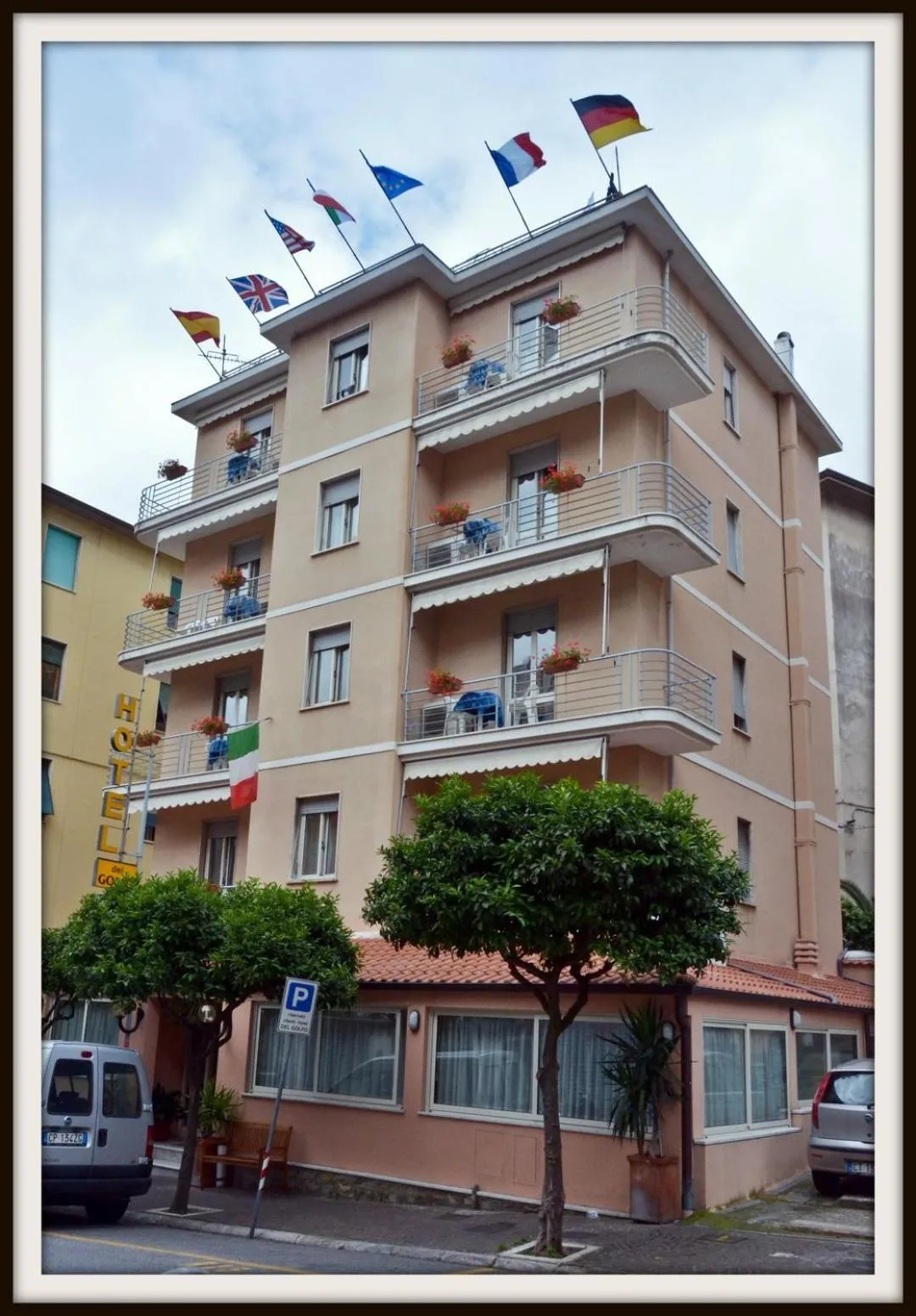 Property building in Hotel Del Golfo