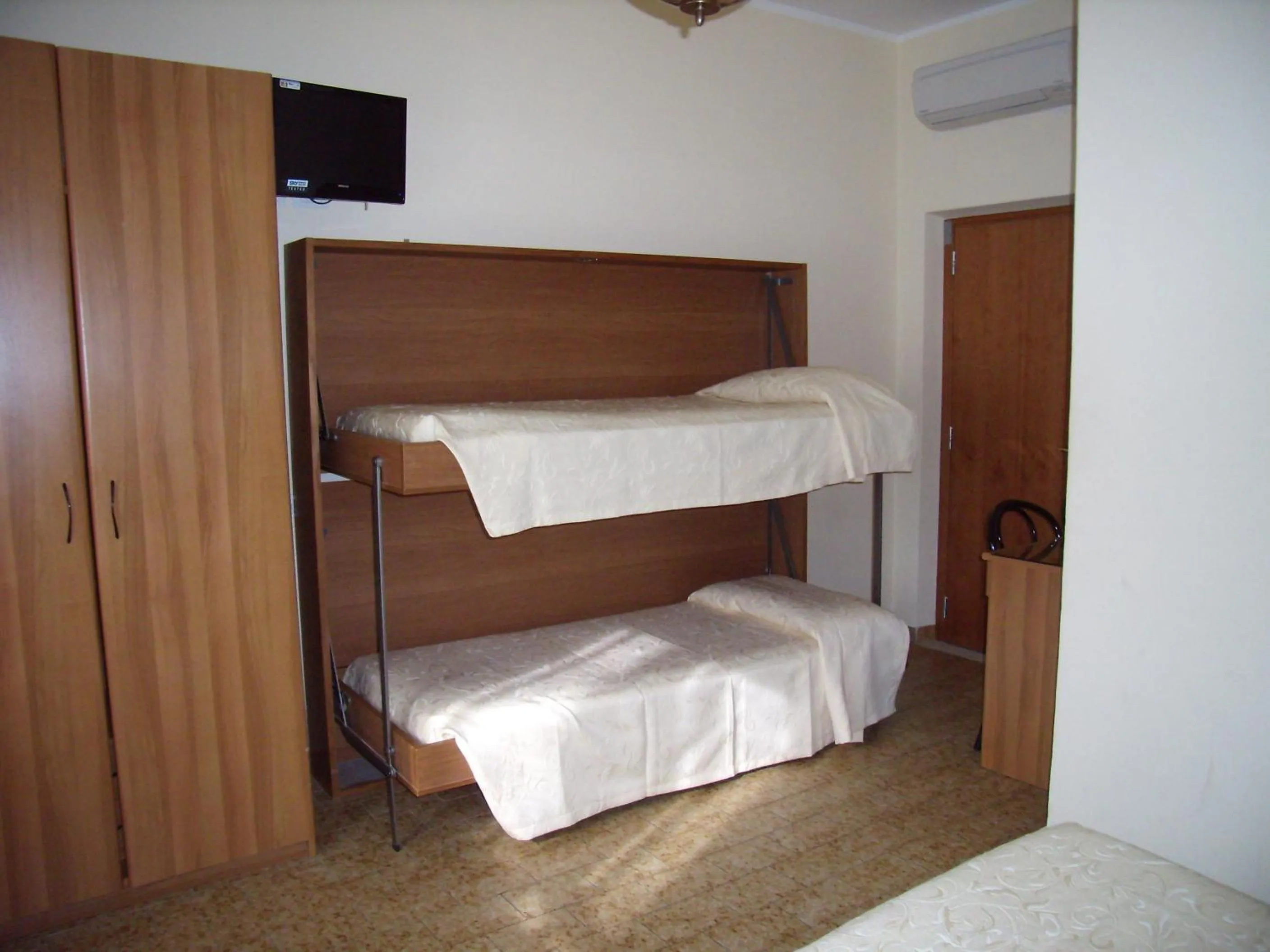 bunk bed, Bed in Hotel Del Golfo