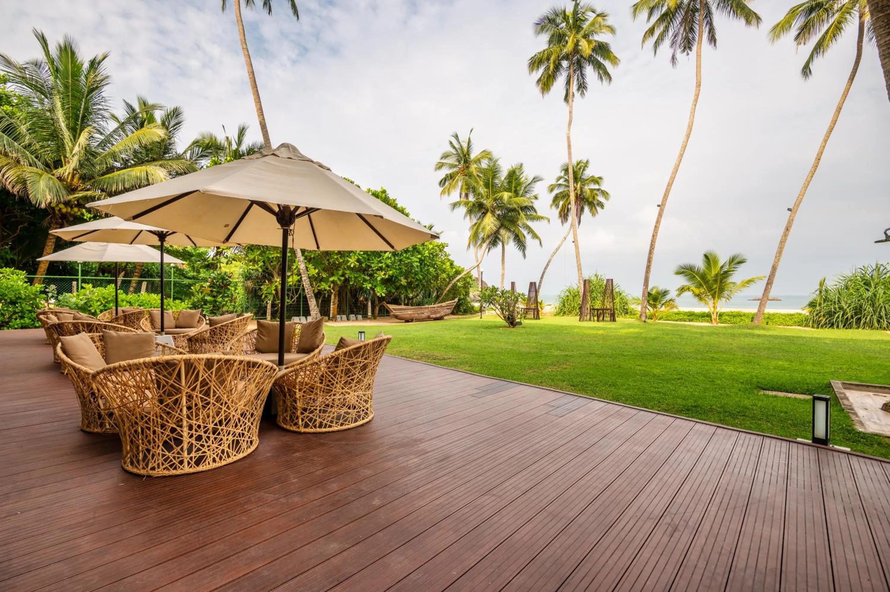 Restaurant/places to eat in Shinagawa Beach