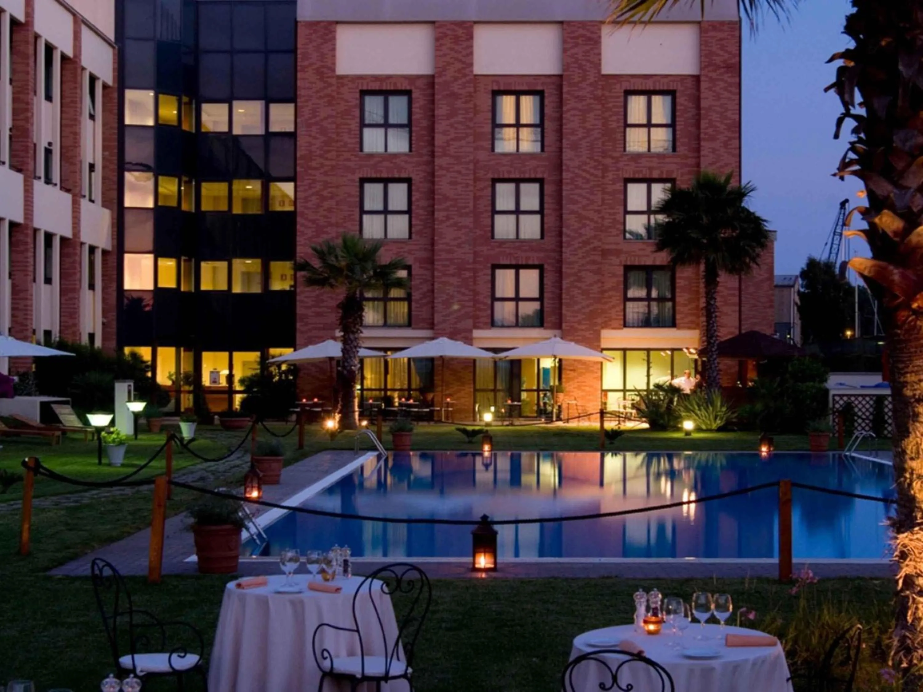 Restaurant/places to eat in Mercure Leonardo da Vinci Rome Airport