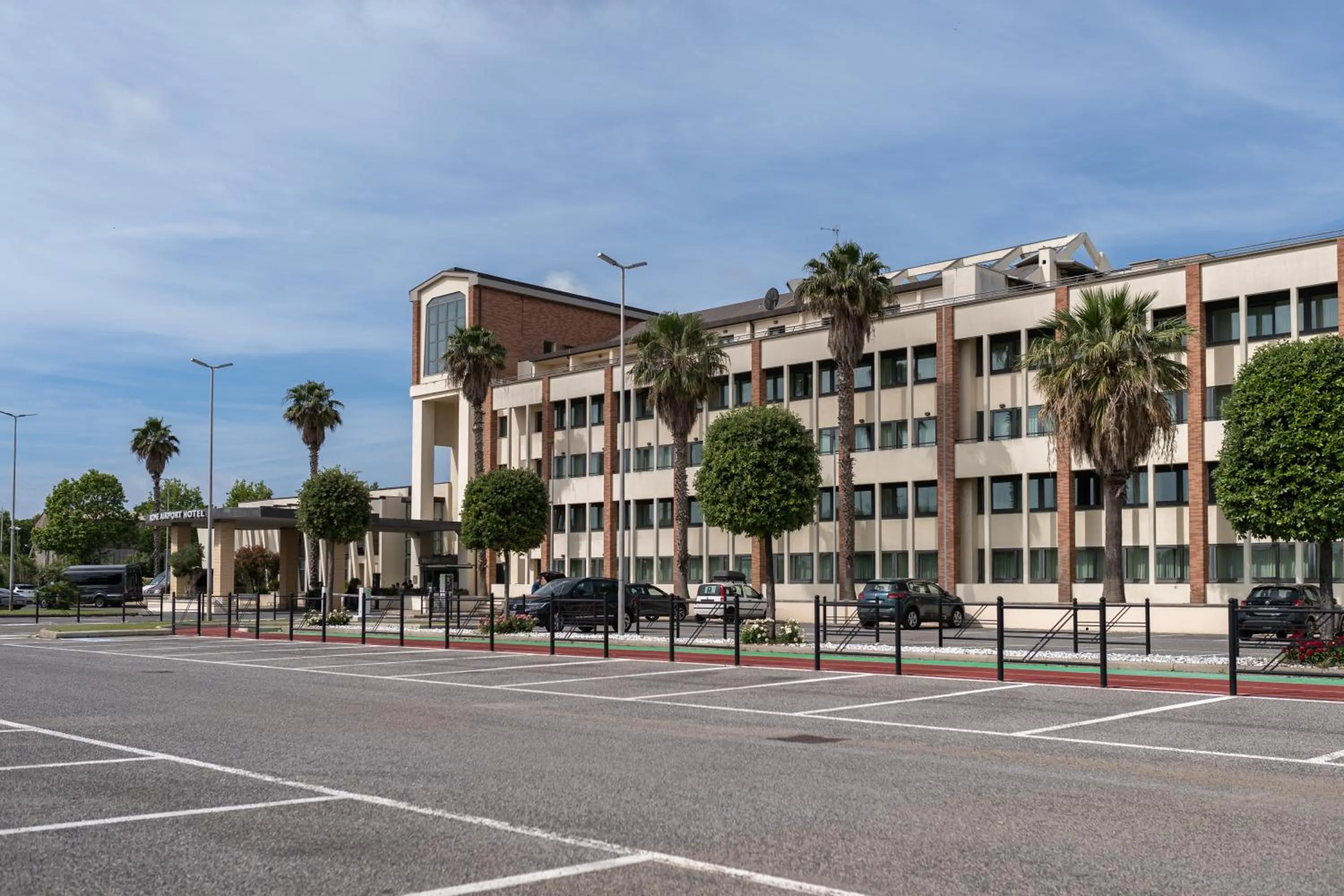 Property building in Mercure Leonardo da Vinci Rome Airport