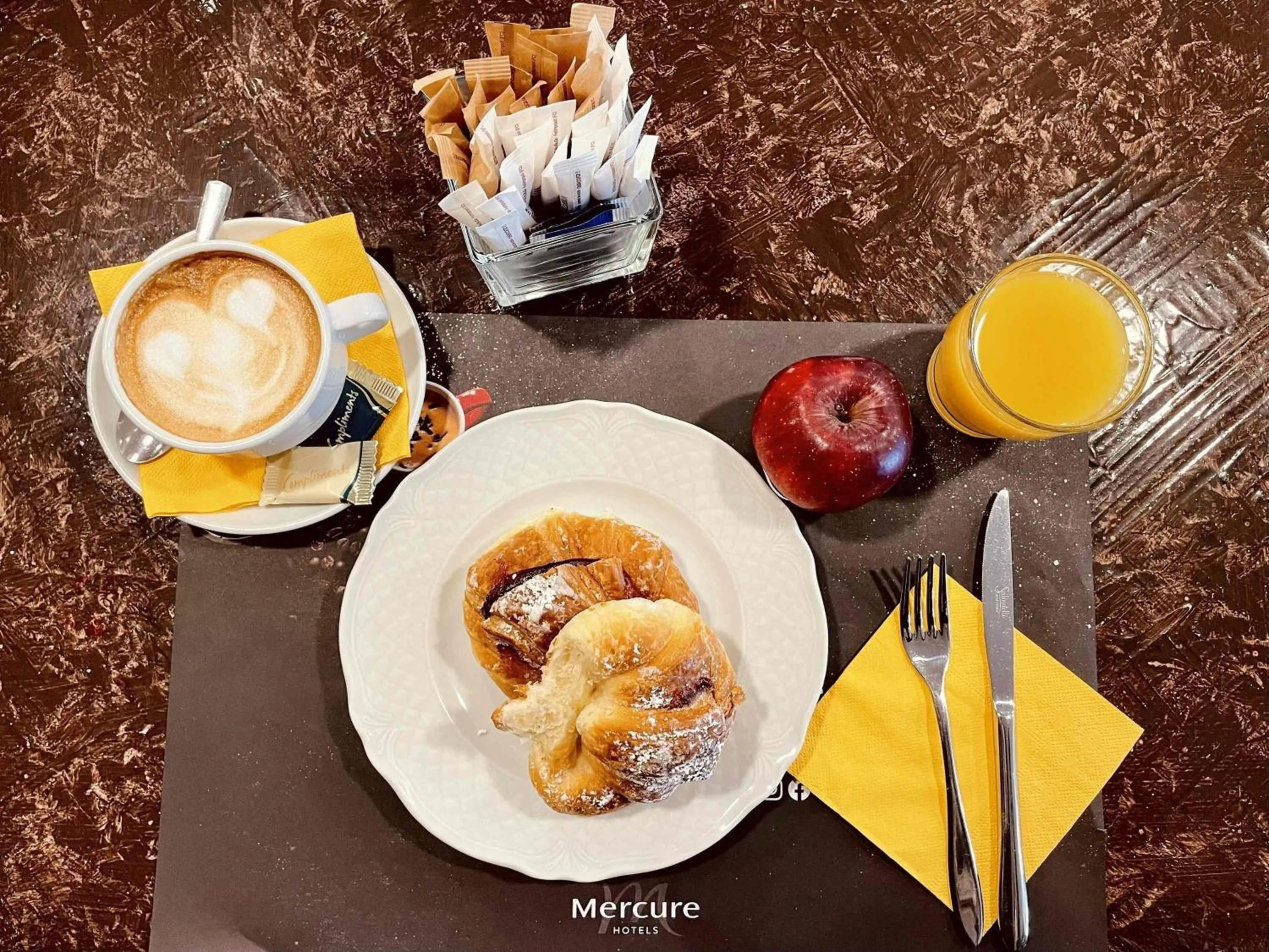 Breakfast in Mercure Leonardo da Vinci Rome Airport