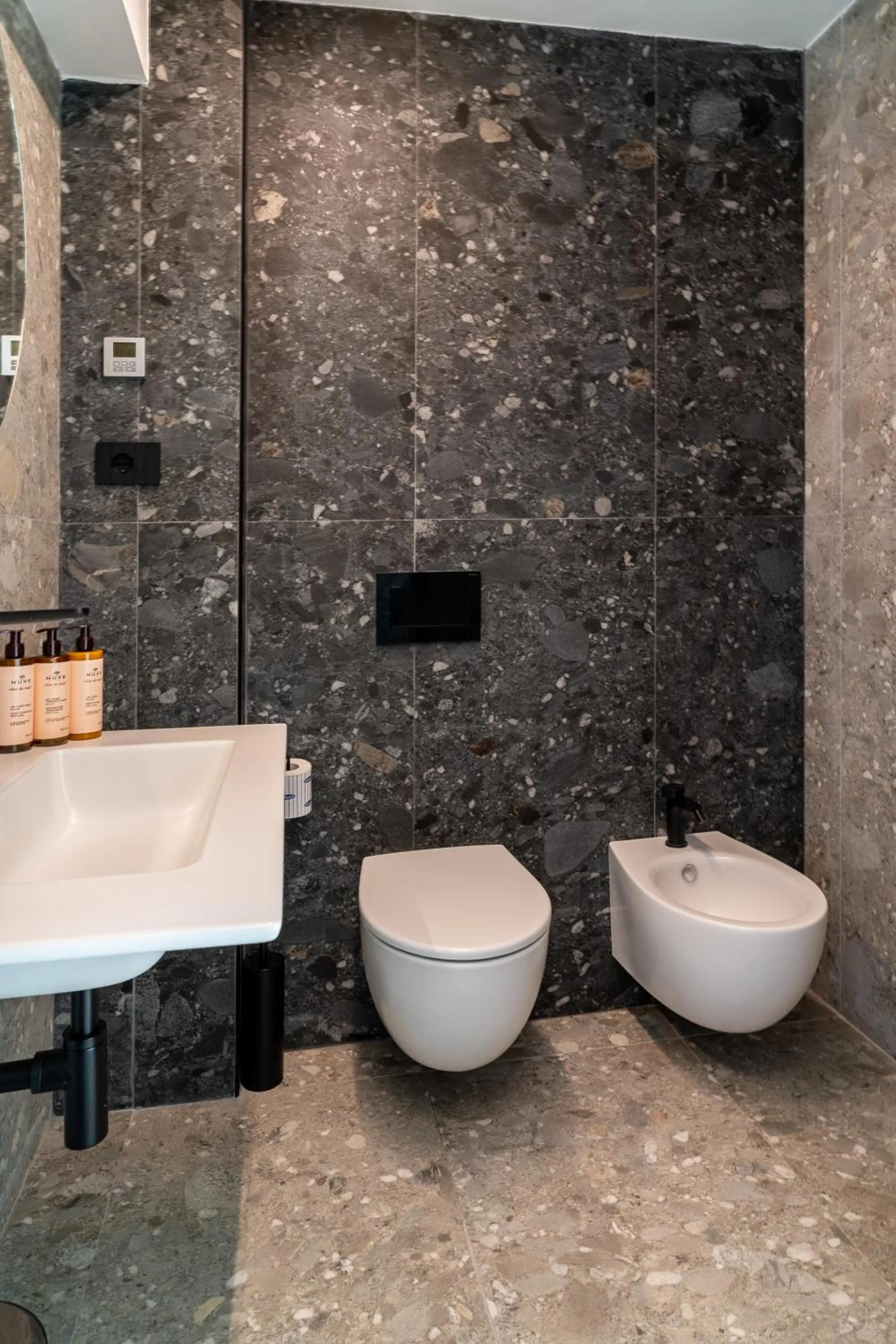 Bathroom in Mercure Leonardo da Vinci Rome Airport