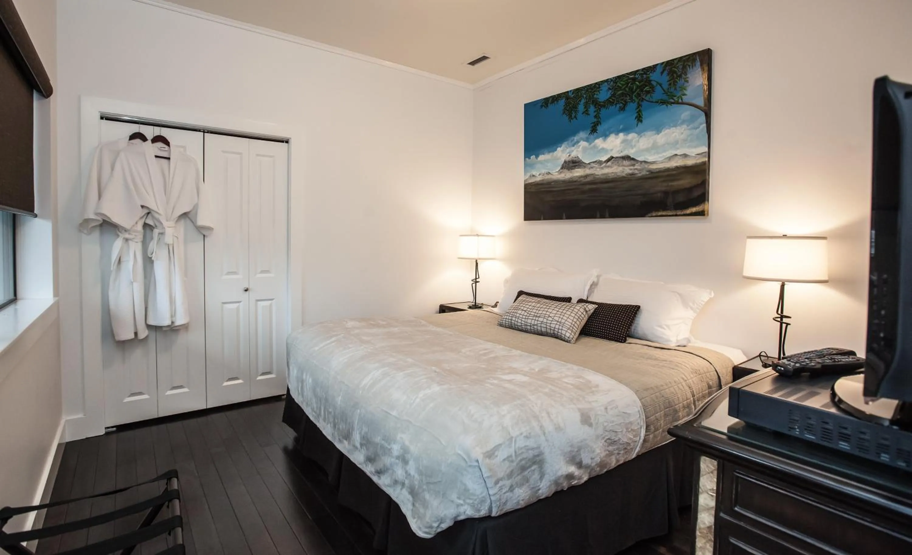 Bedroom, Bed in Alpenglow Penthouse by Revelstoke Vacations