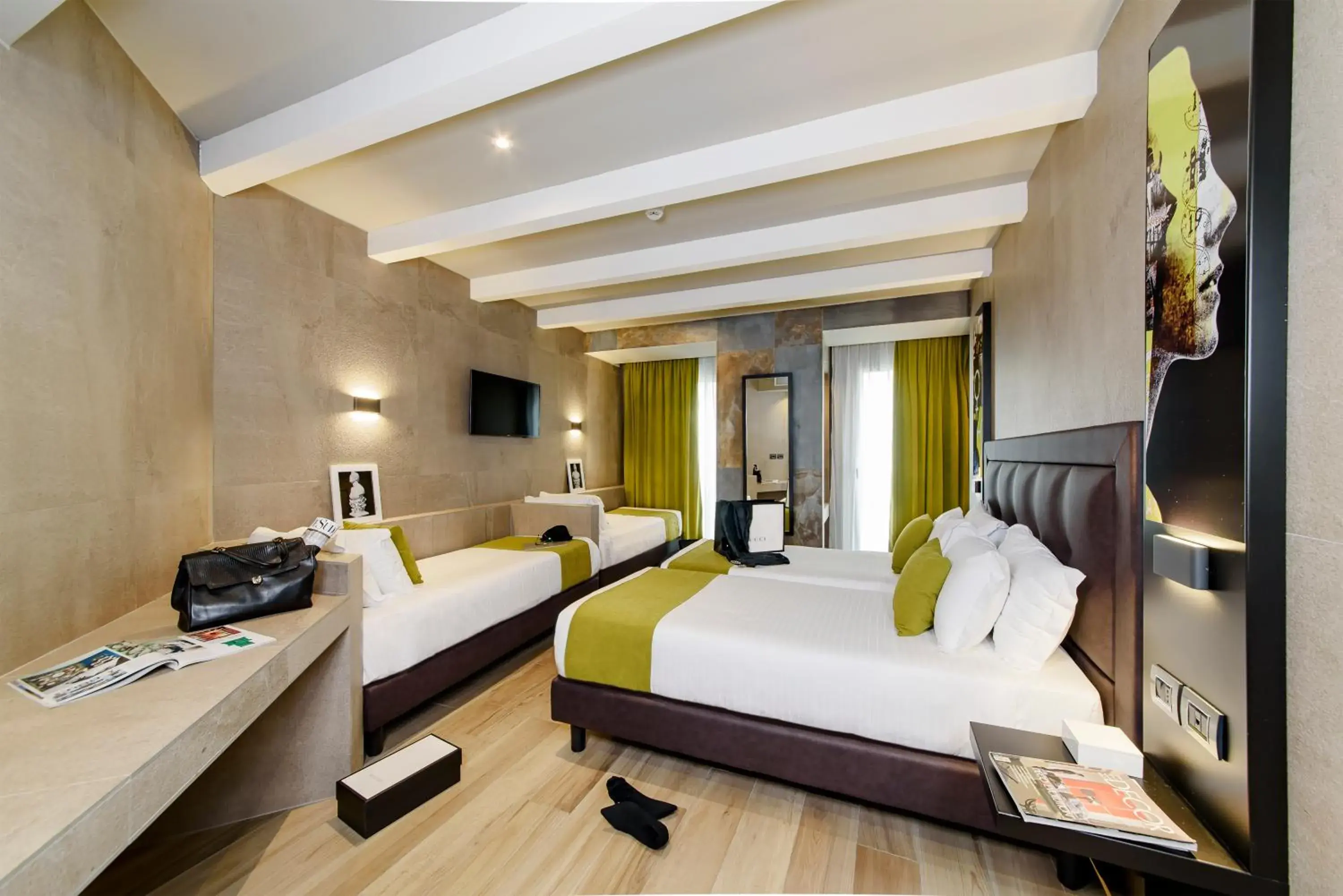 Standard Quadruple Room in Just Hotel Milano Standard Quadruple Room in Just Hotel Milano