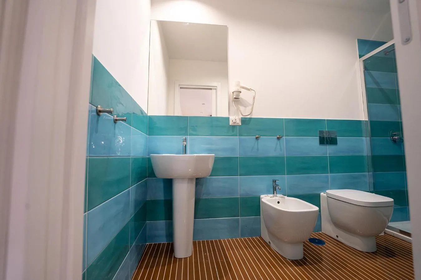 Bathroom in P.C. Boutique H. Vesuvius, Napoli Centro, by ClaPa Group