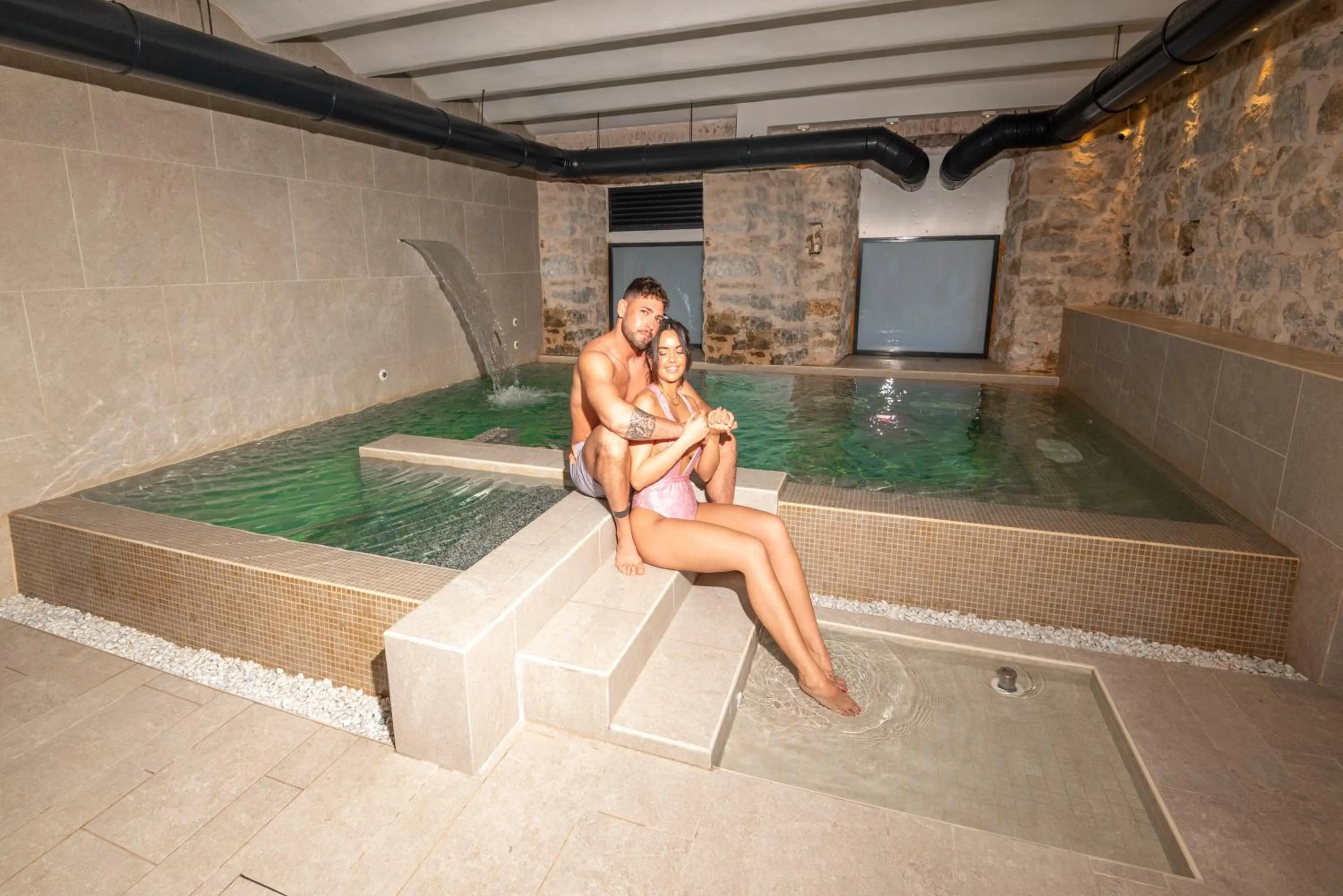 People in Grand Hotel & des Anglais Spa