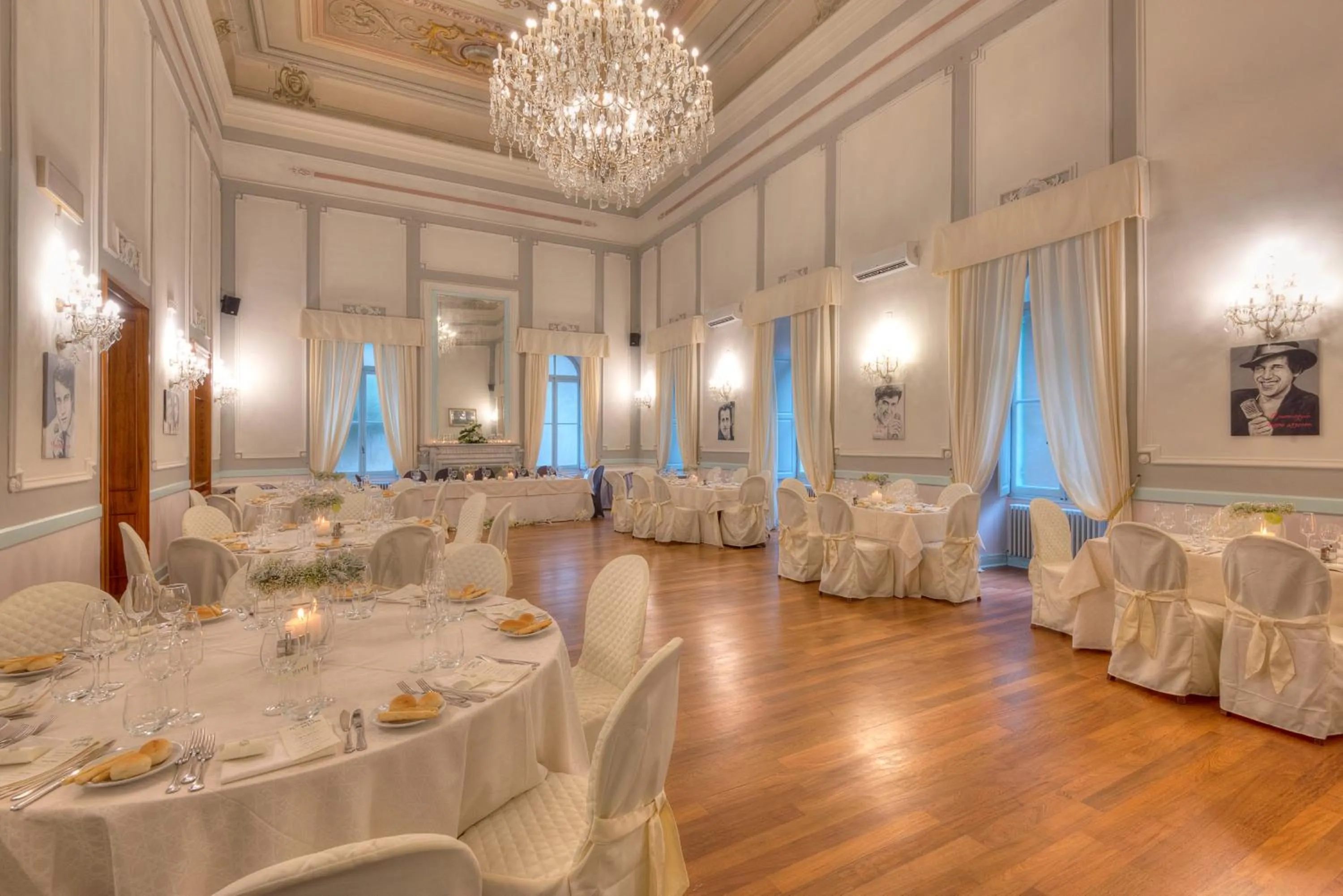 Restaurant/places to eat in Grand Hotel & des Anglais Spa