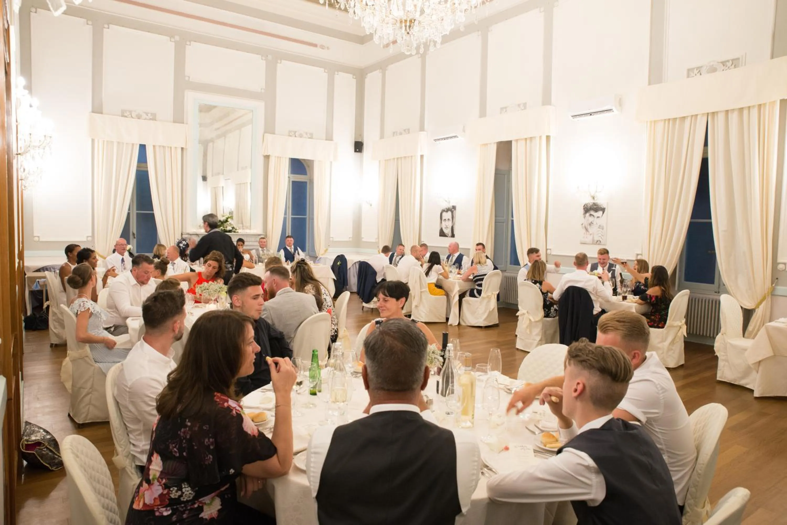 Restaurant/places to eat in Grand Hotel & des Anglais Spa