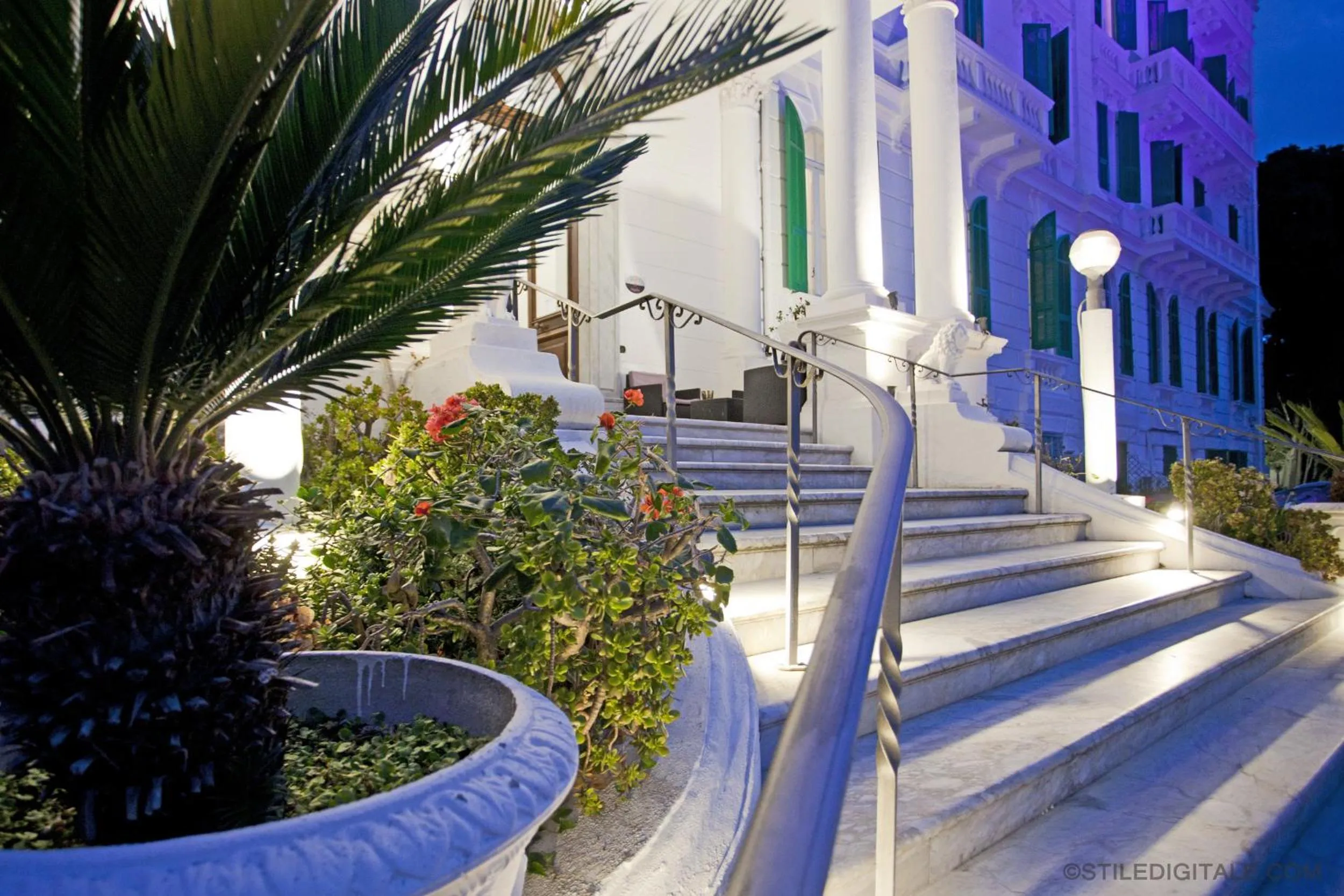 Facade/entrance in Grand Hotel & des Anglais Spa