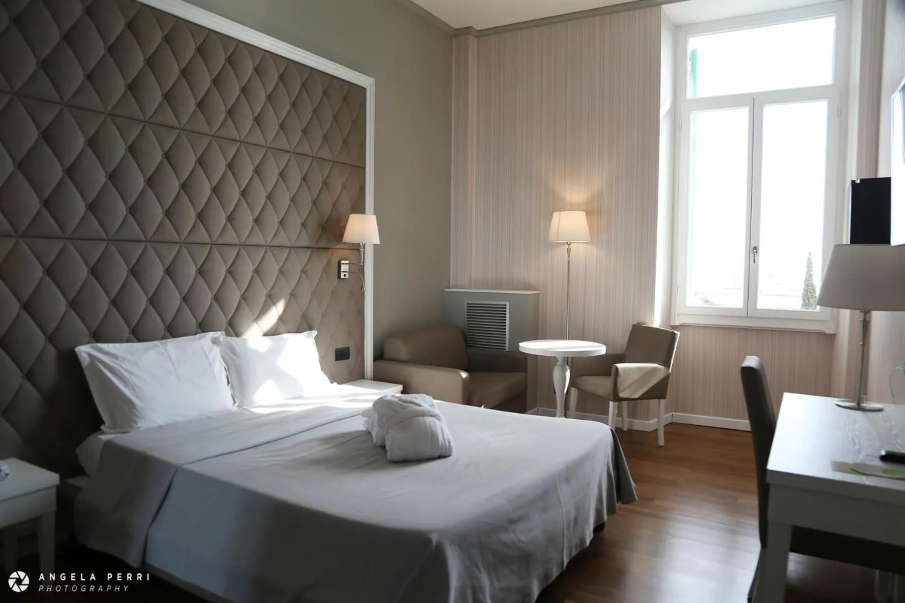Bedroom, Bed in Grand Hotel & des Anglais Spa
