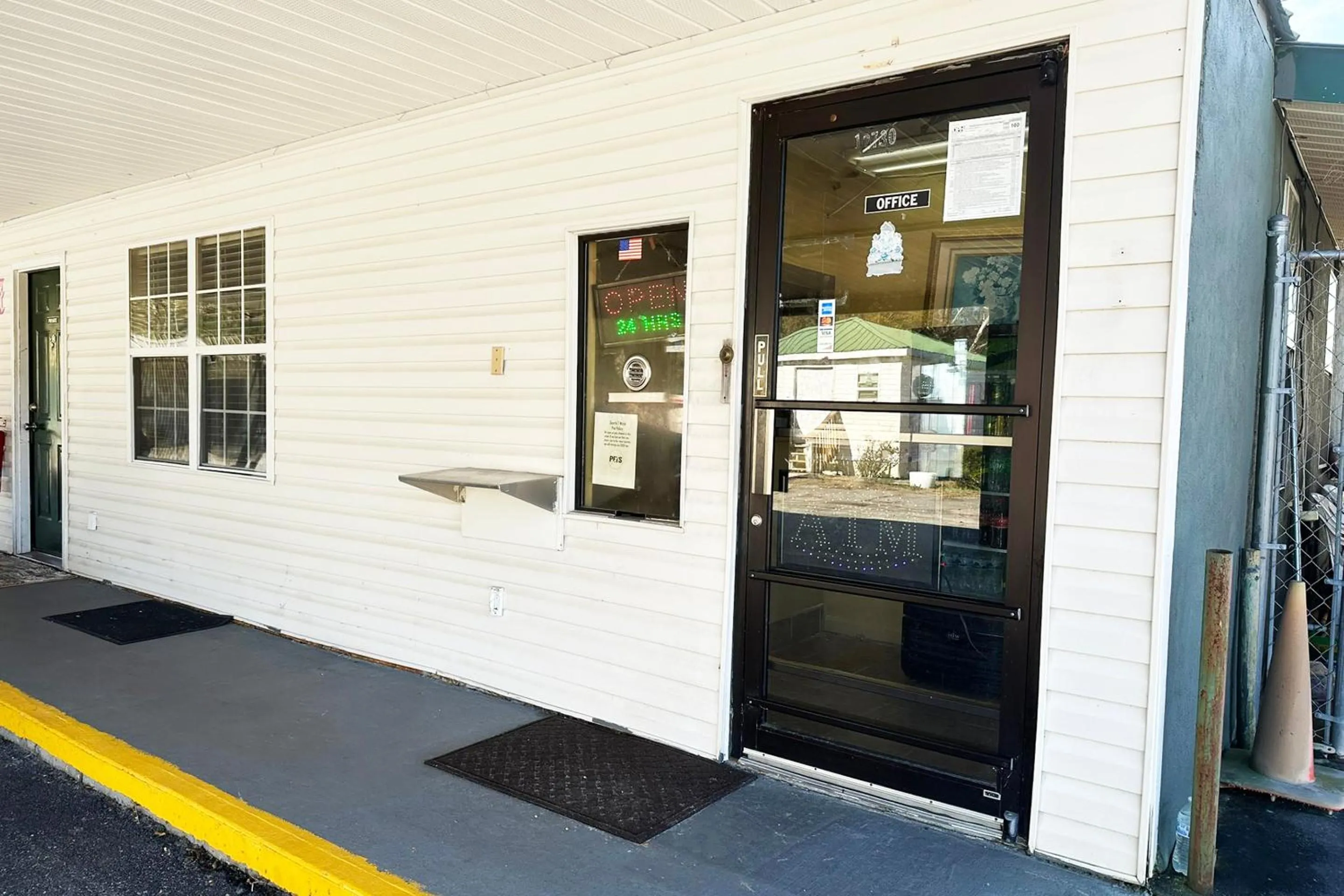Lobby or reception in Sparta Seven Motel By OYO near Milledgeville