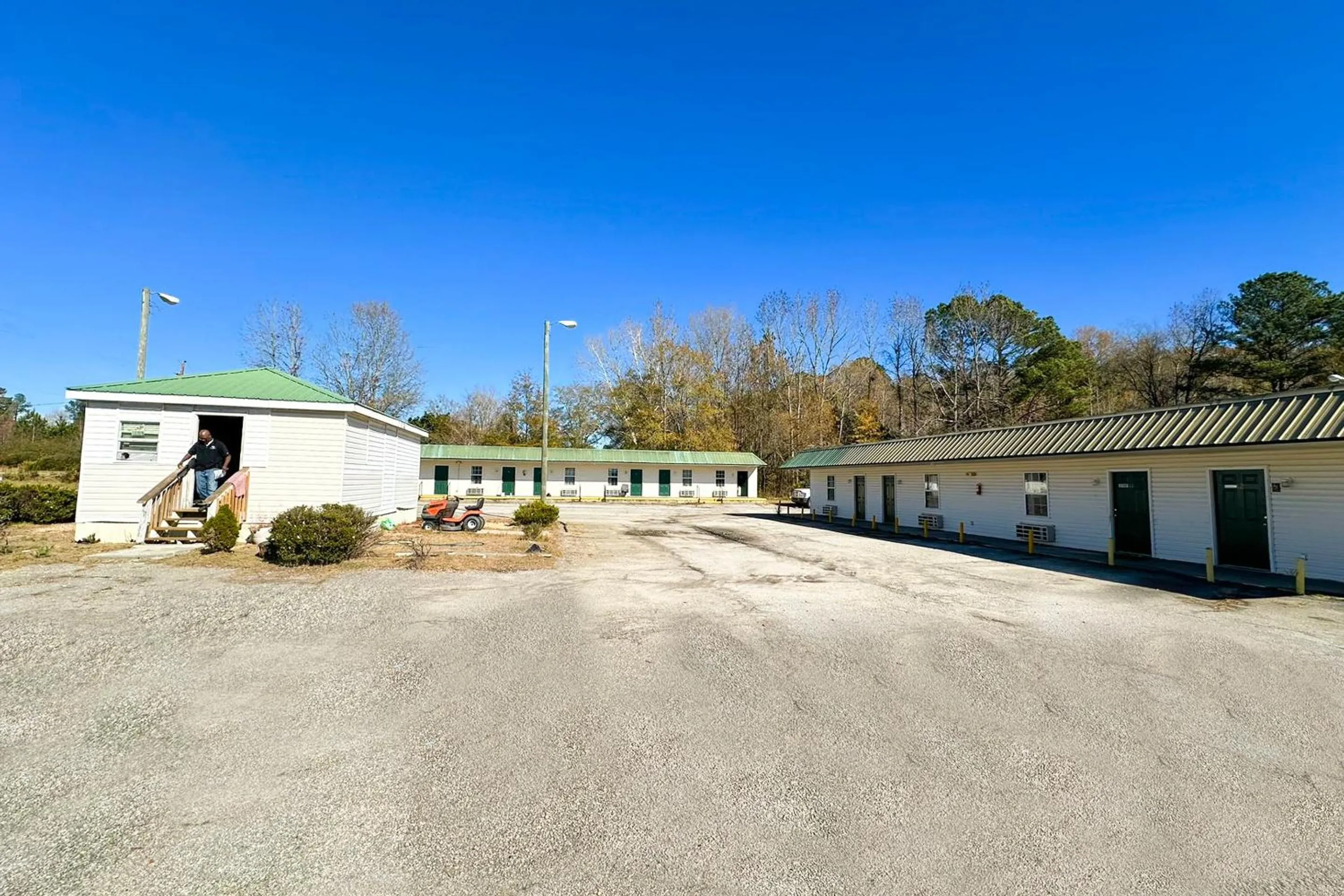 Facade/entrance in Sparta Seven Motel By OYO near Milledgeville
