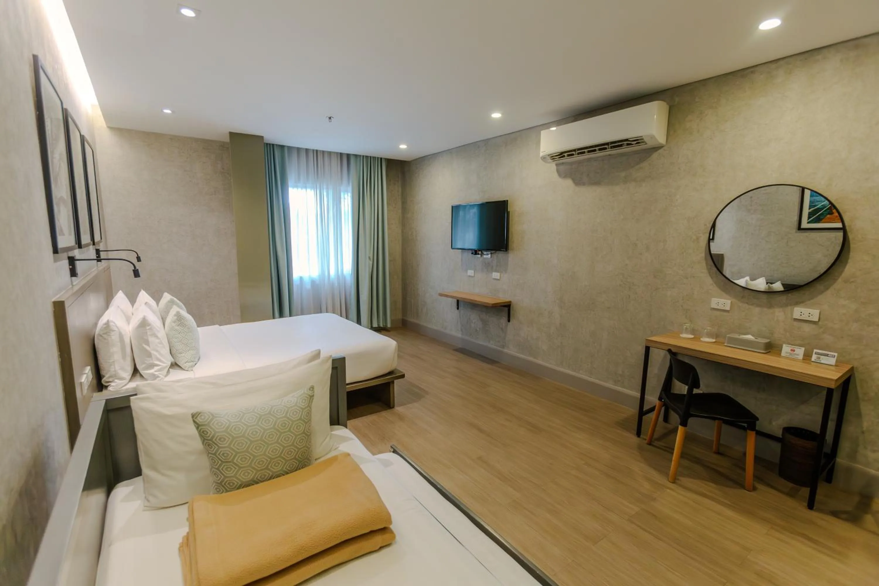 Bedroom, Bed in Primeway Suites Cebu