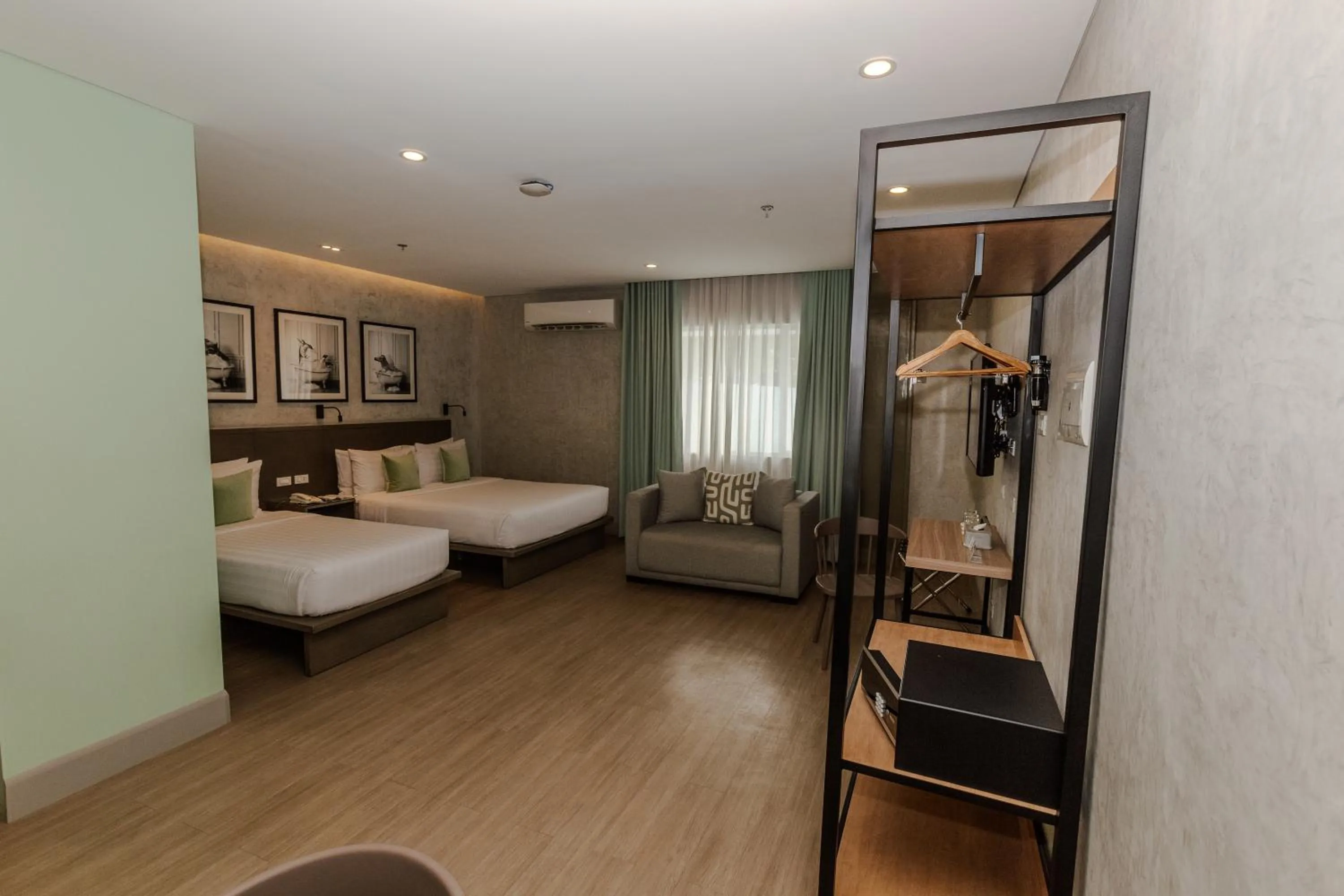 Bedroom, Bed in Primeway Suites Cebu