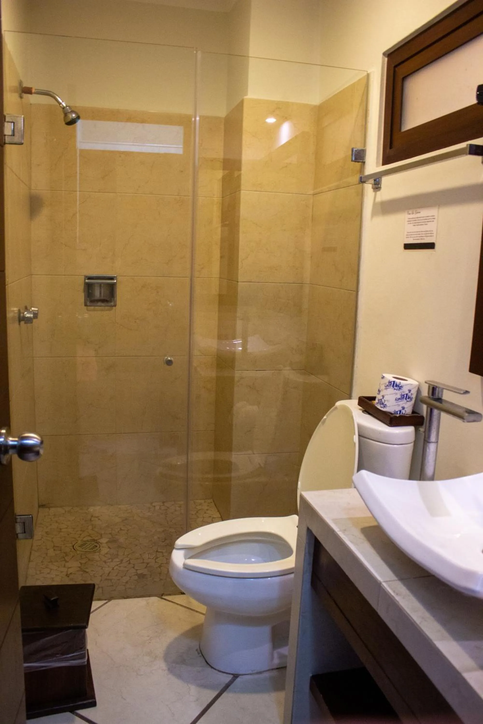 Shower in Hotel Eleven