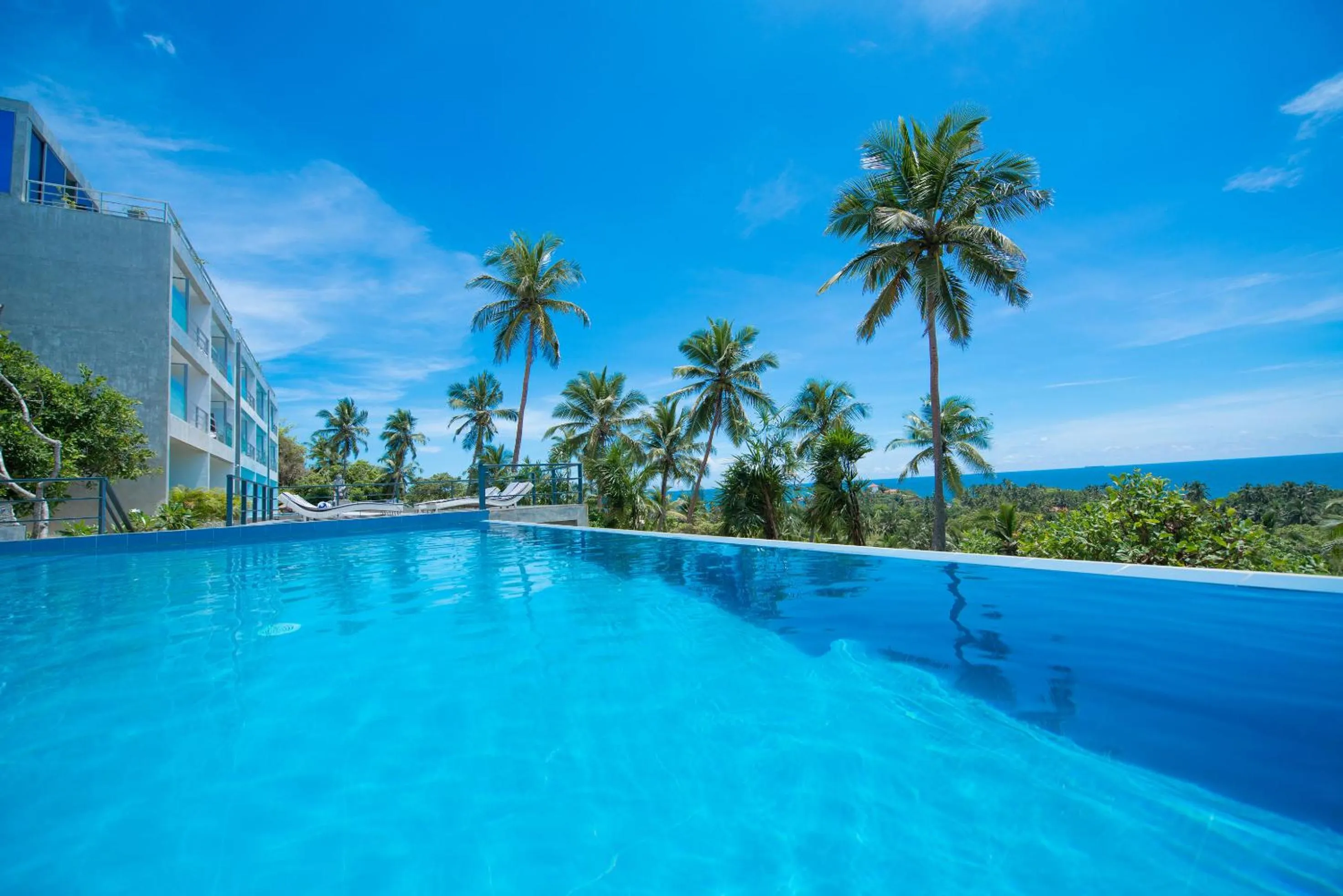 Swimming pool in Villa Thawthisa The Boutique Hotel Unawatuna