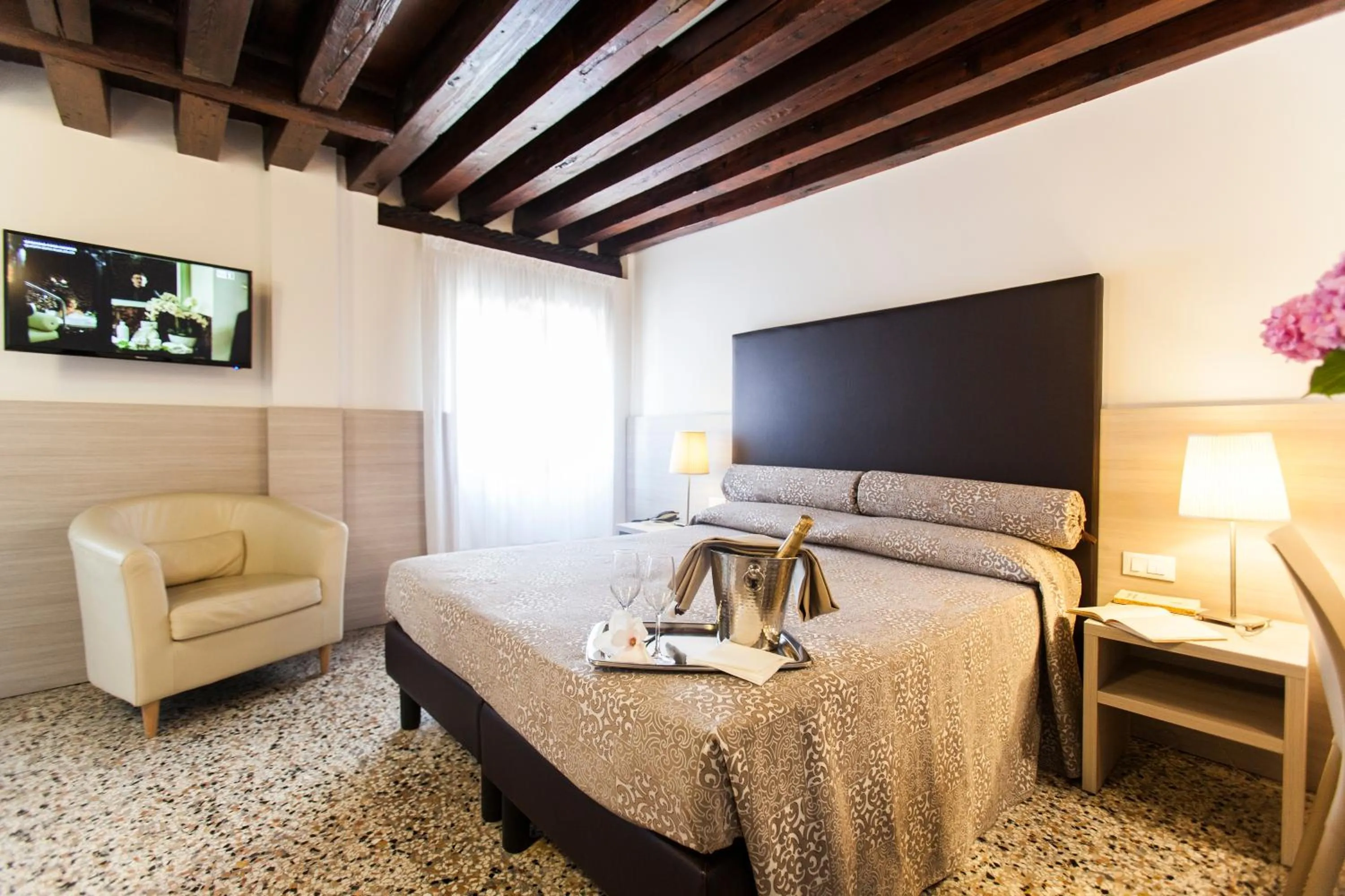 Bed in Foresteria Levi