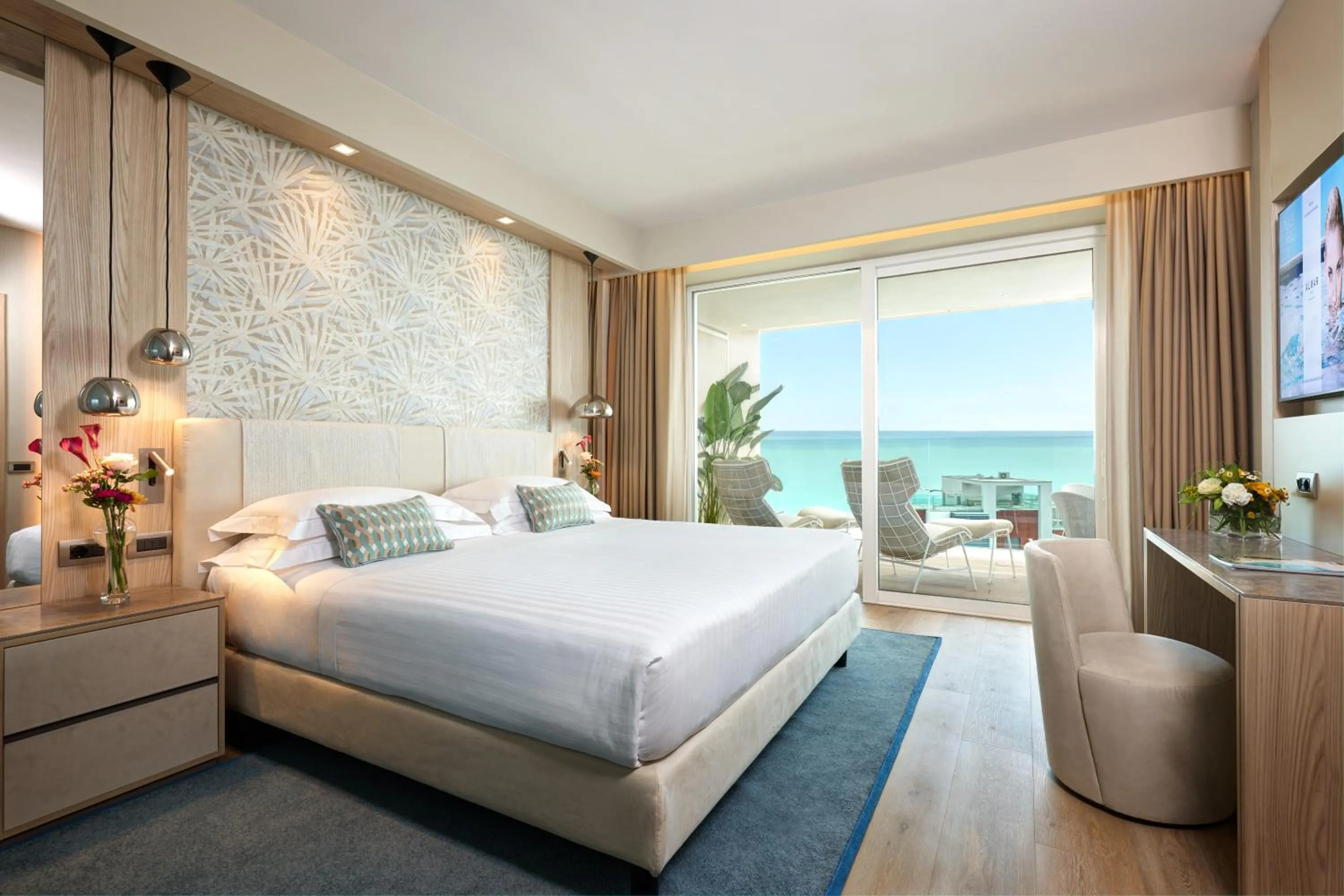 TV and multimedia, Bed in Almar Lido Jesolo