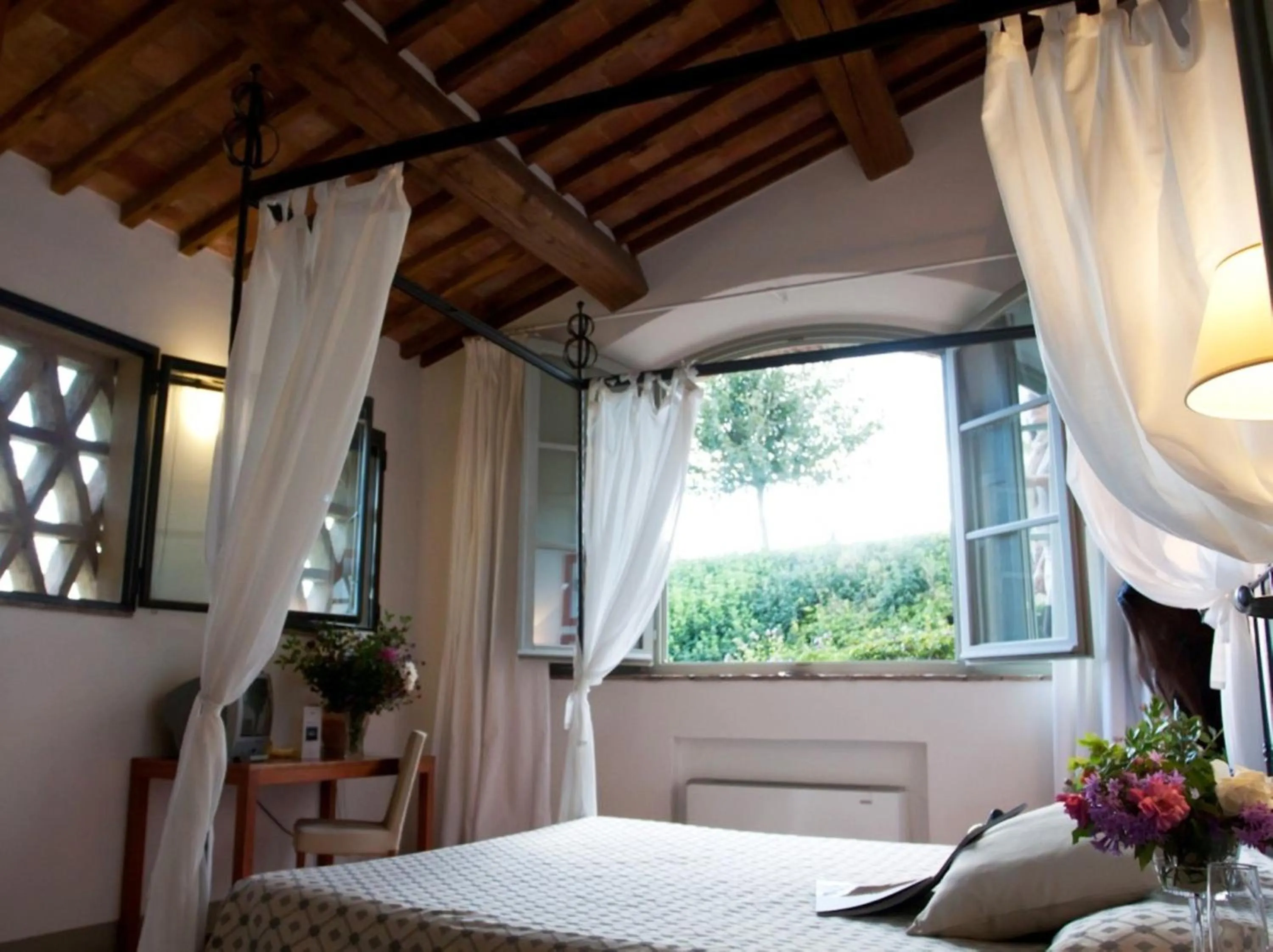 Photo of the whole room, Bed in Villa Ducci
