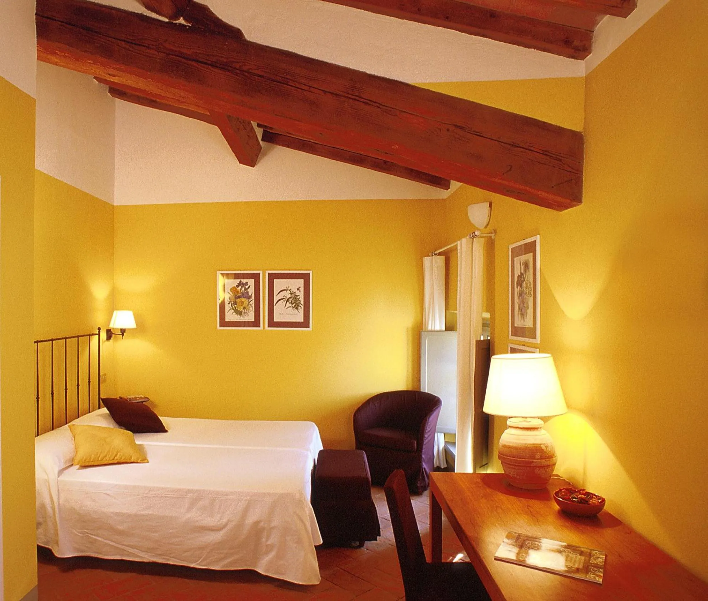 Photo of the whole room, Bed in Villa Ducci