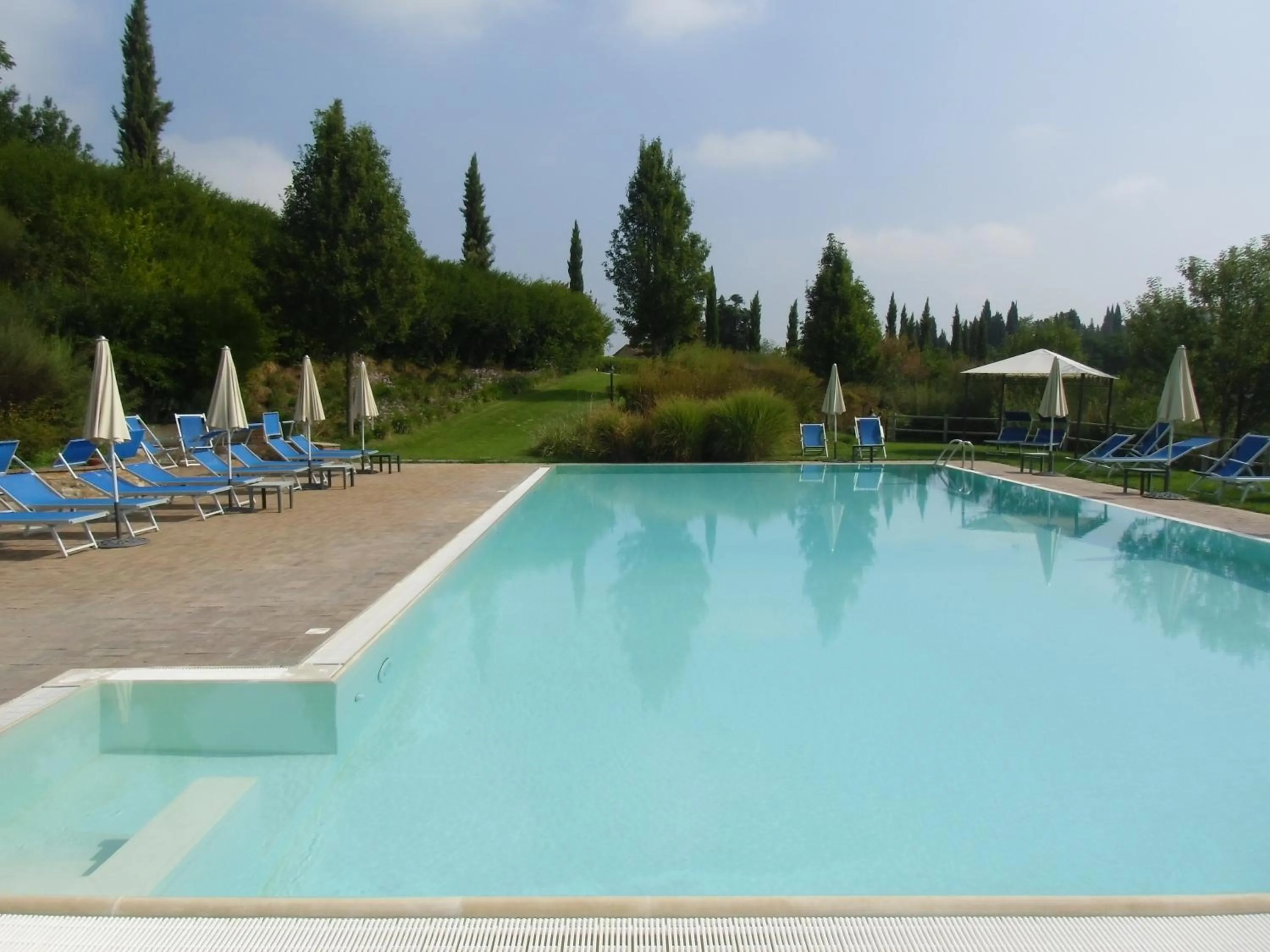 Pool view in Villa Ducci
