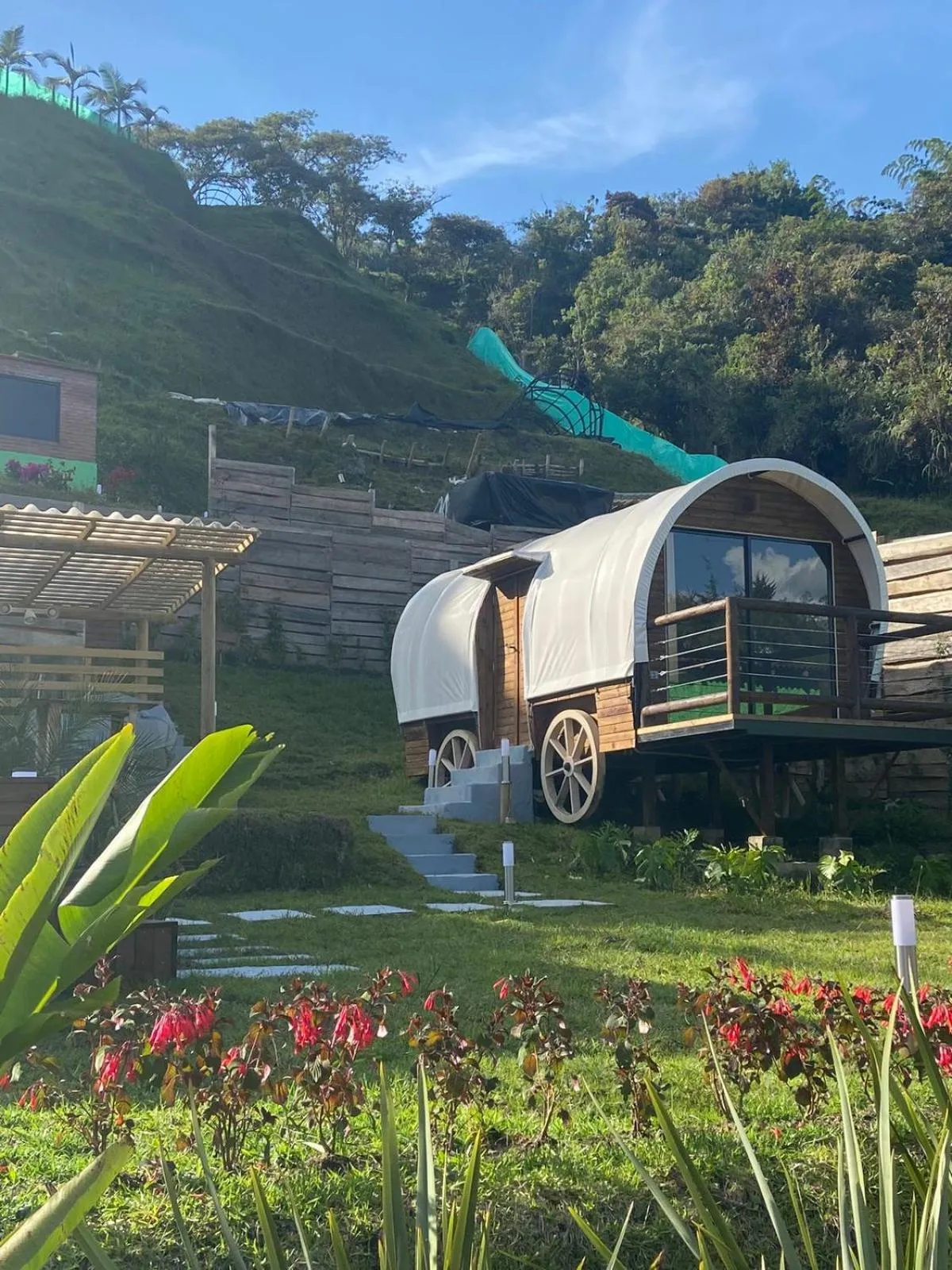 Garden view in Glamping La Cepa GUATAPÉ