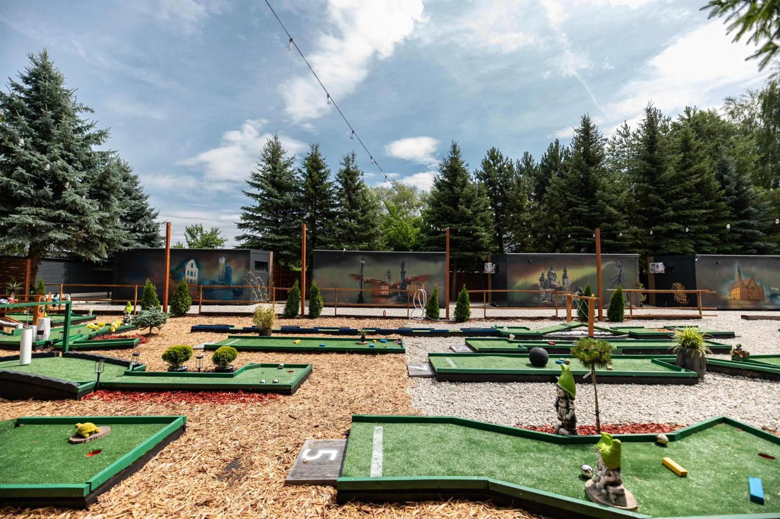 Minigolf in City Place Noclegi