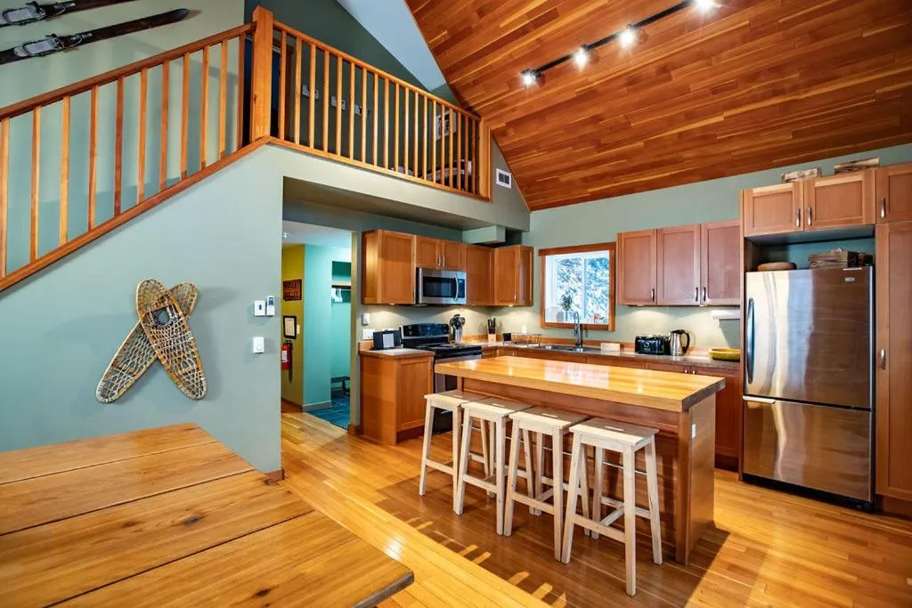 Kitchen or kitchenette in Stoke Cabin by Revelstoke Vacations