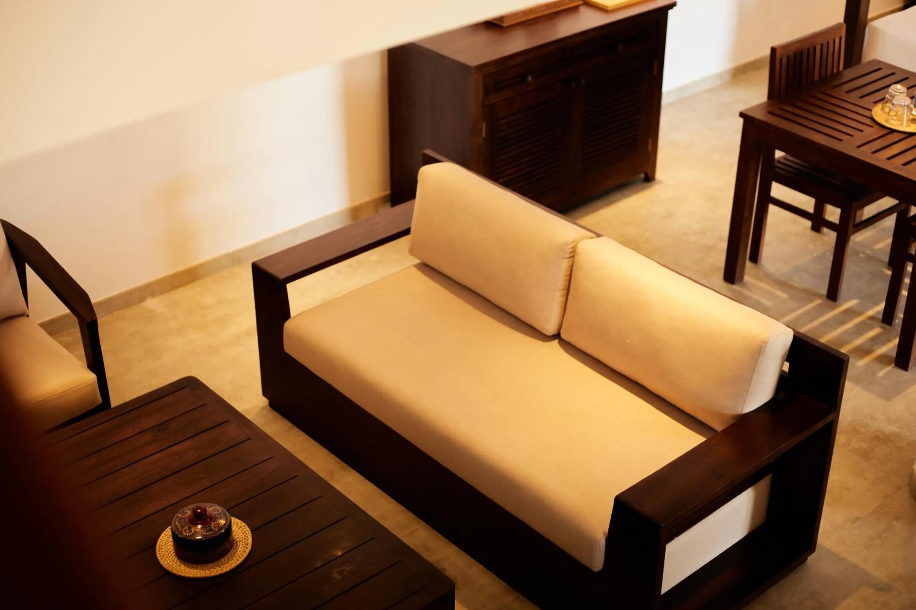 Seating area in Villa White Queen Resort & Spa