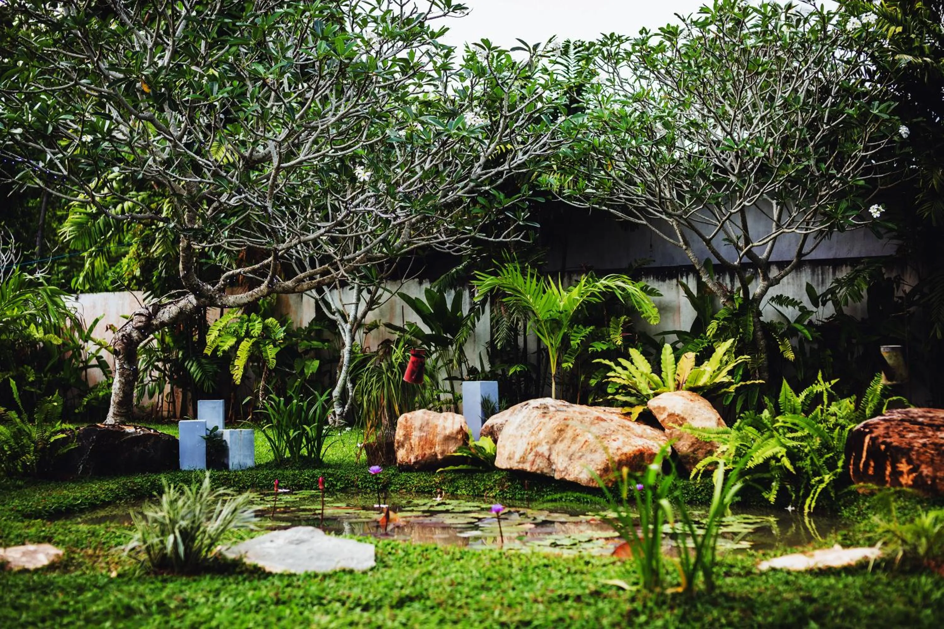 Day in Villa White Queen Resort & Spa