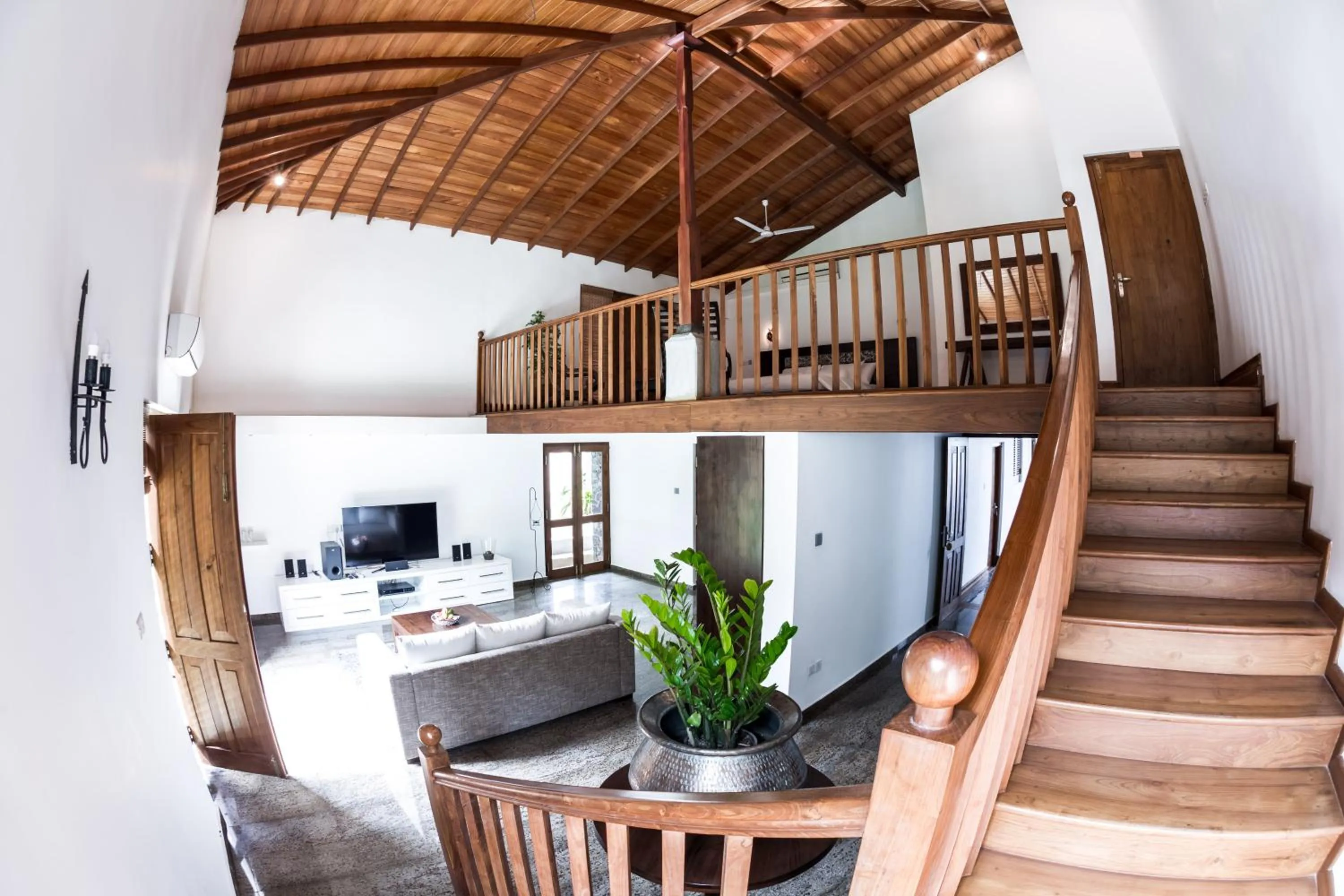Living room in Villa White Queen Resort & Spa