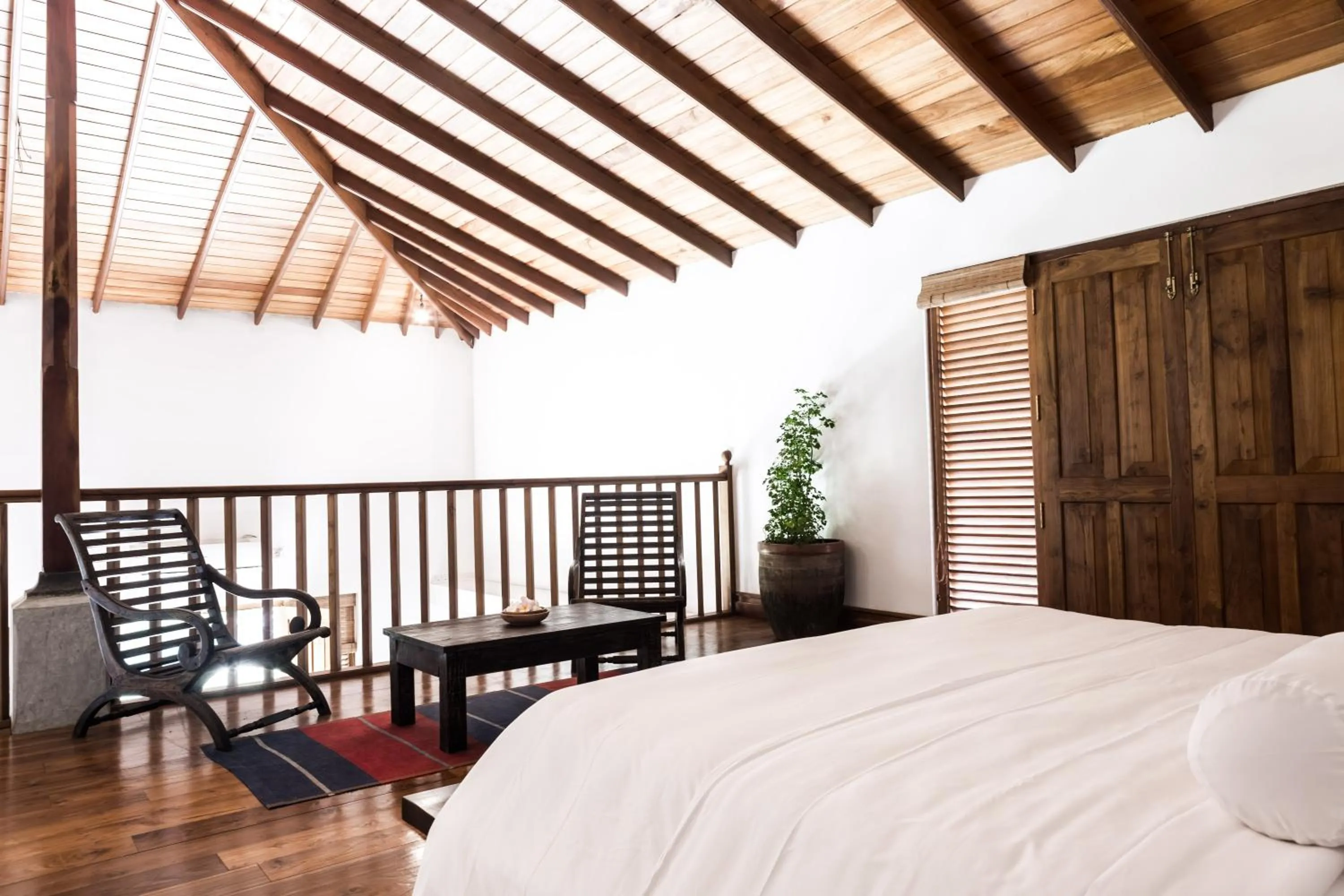 Bed in Villa White Queen Resort & Spa