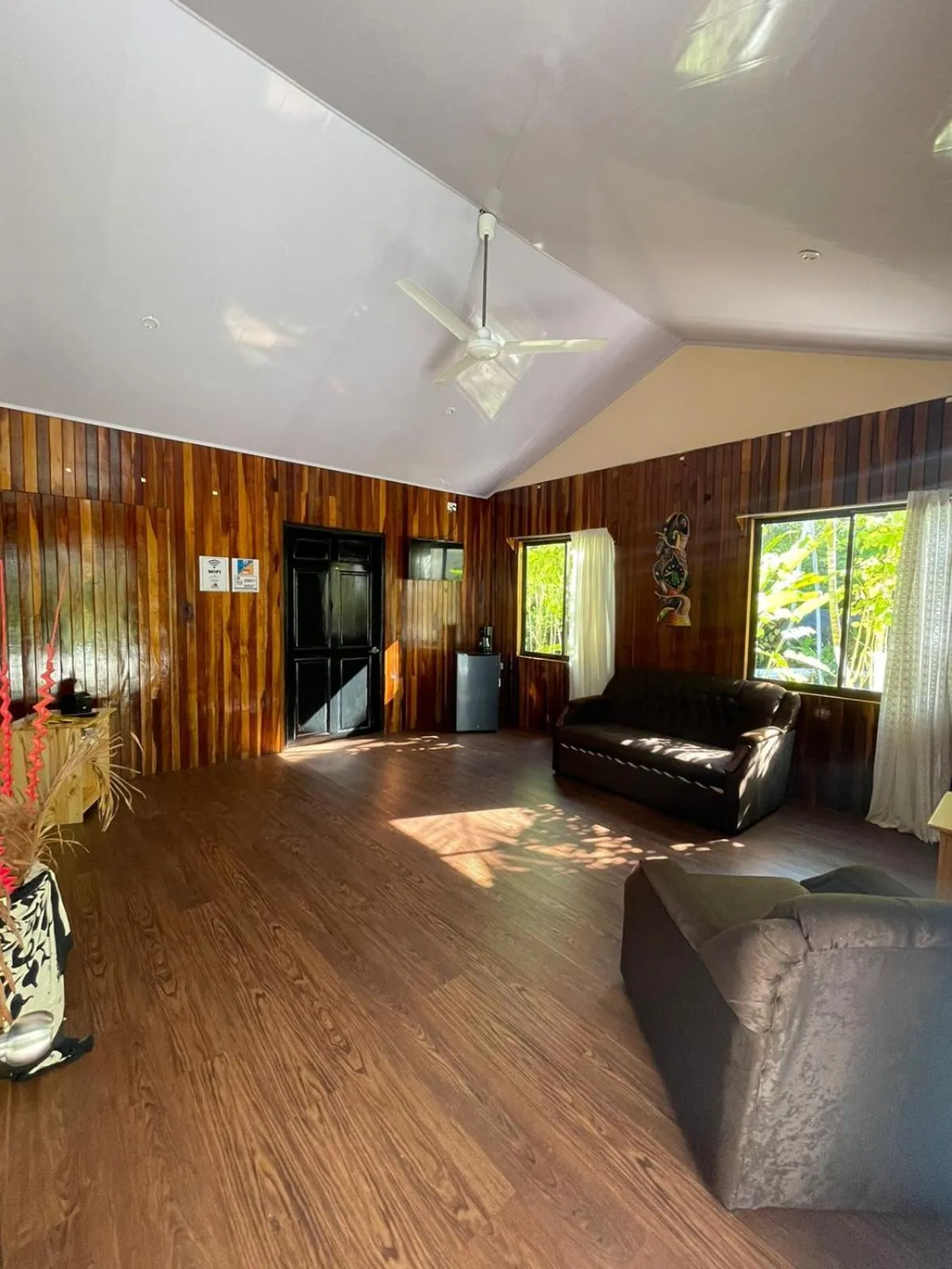 Living room in Grand Park Manuel Antonio - Adults Only