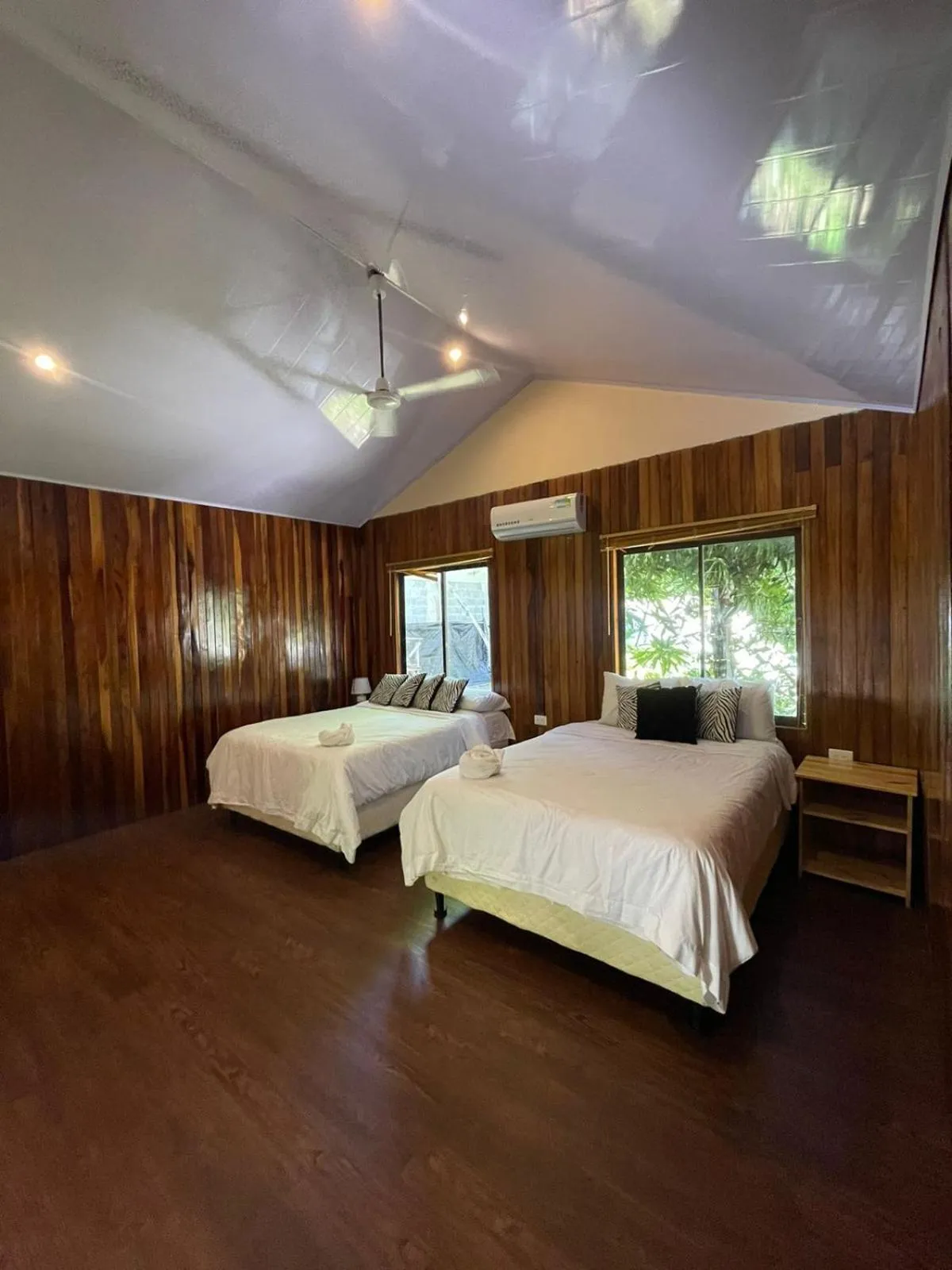 Bedroom, Bed in Grand Park Manuel Antonio - Adults Only