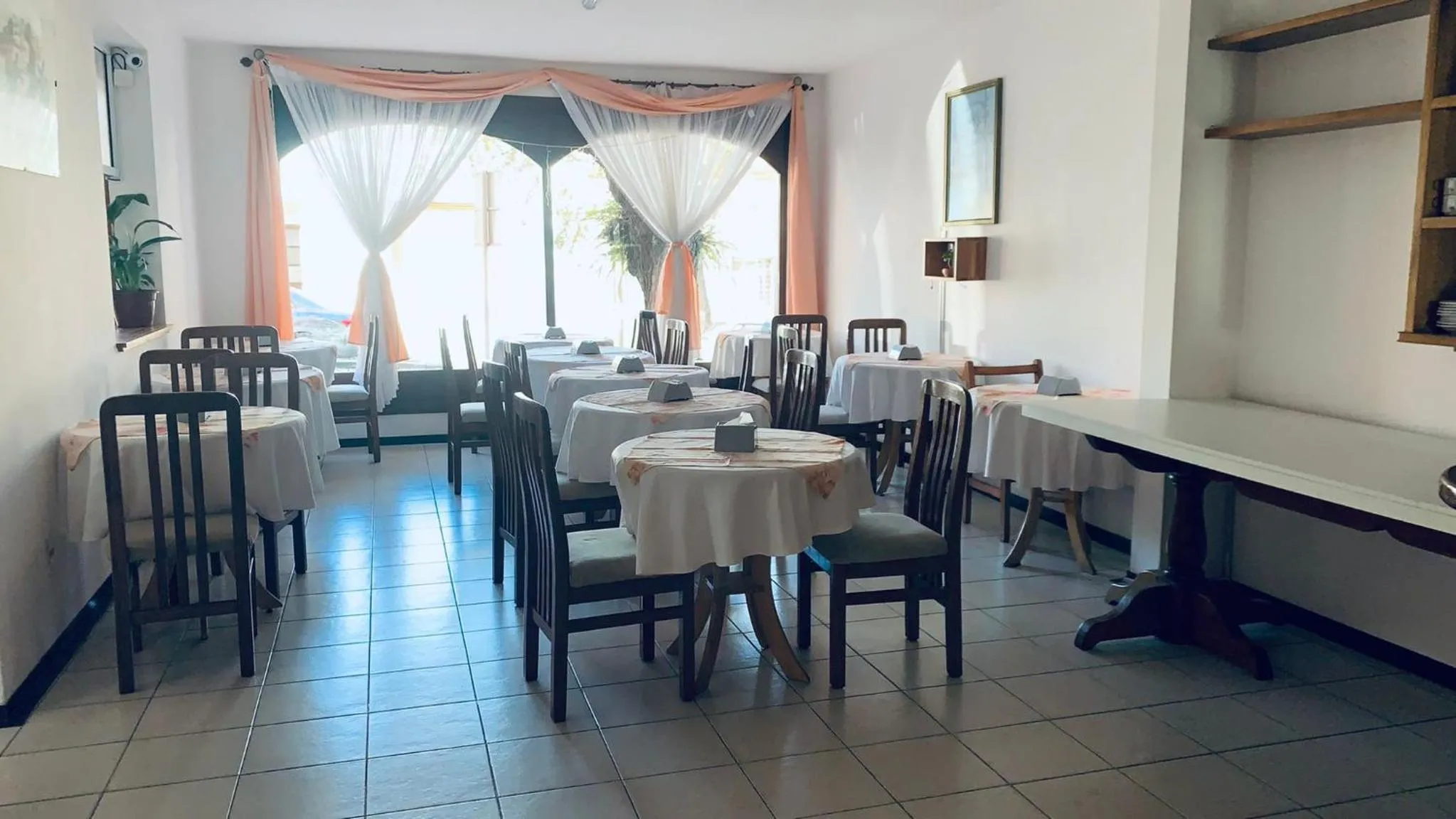 Breakfast in Hotel Perla del Plata