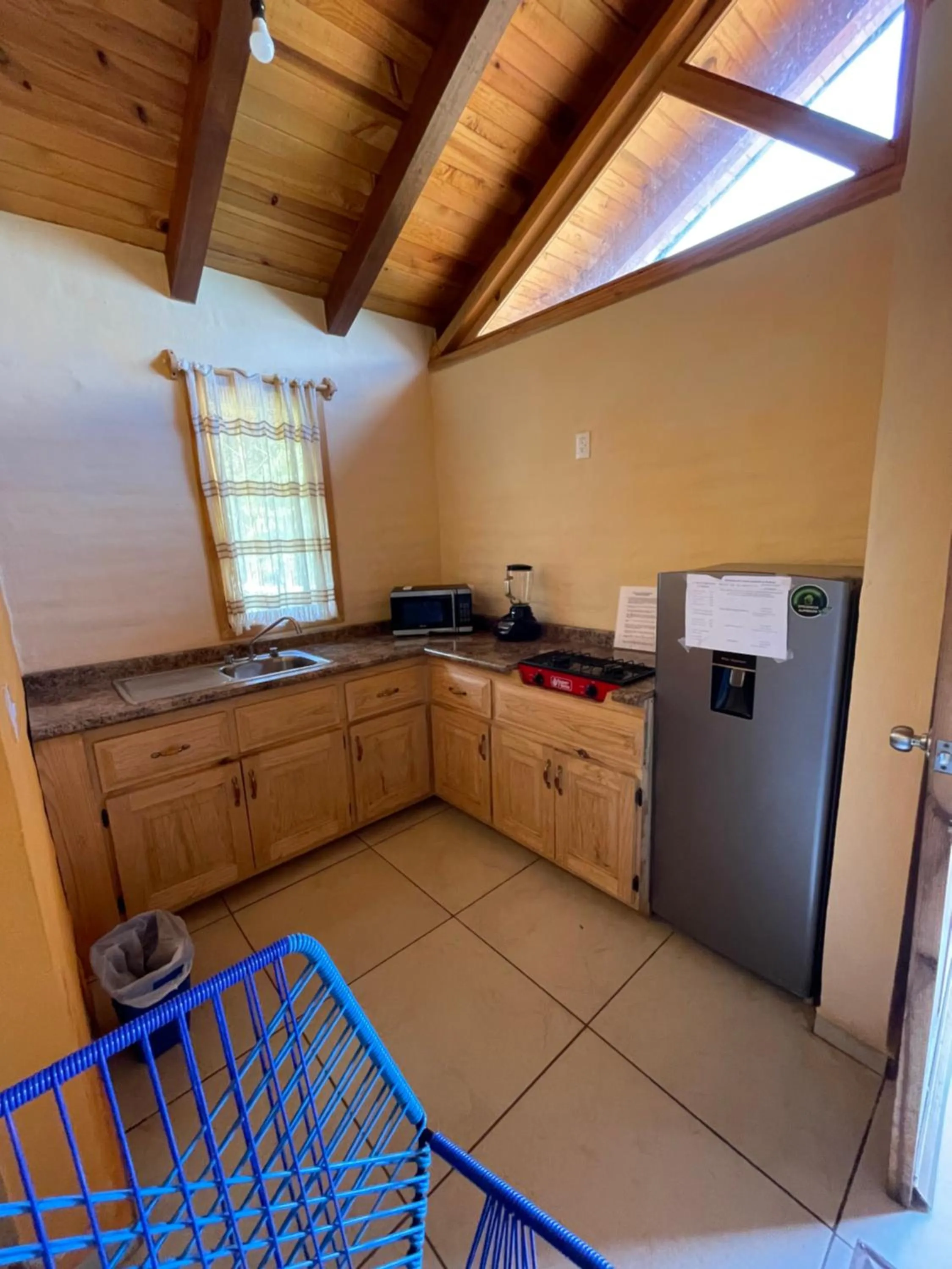 Kitchen or kitchenette in Los Pirineos