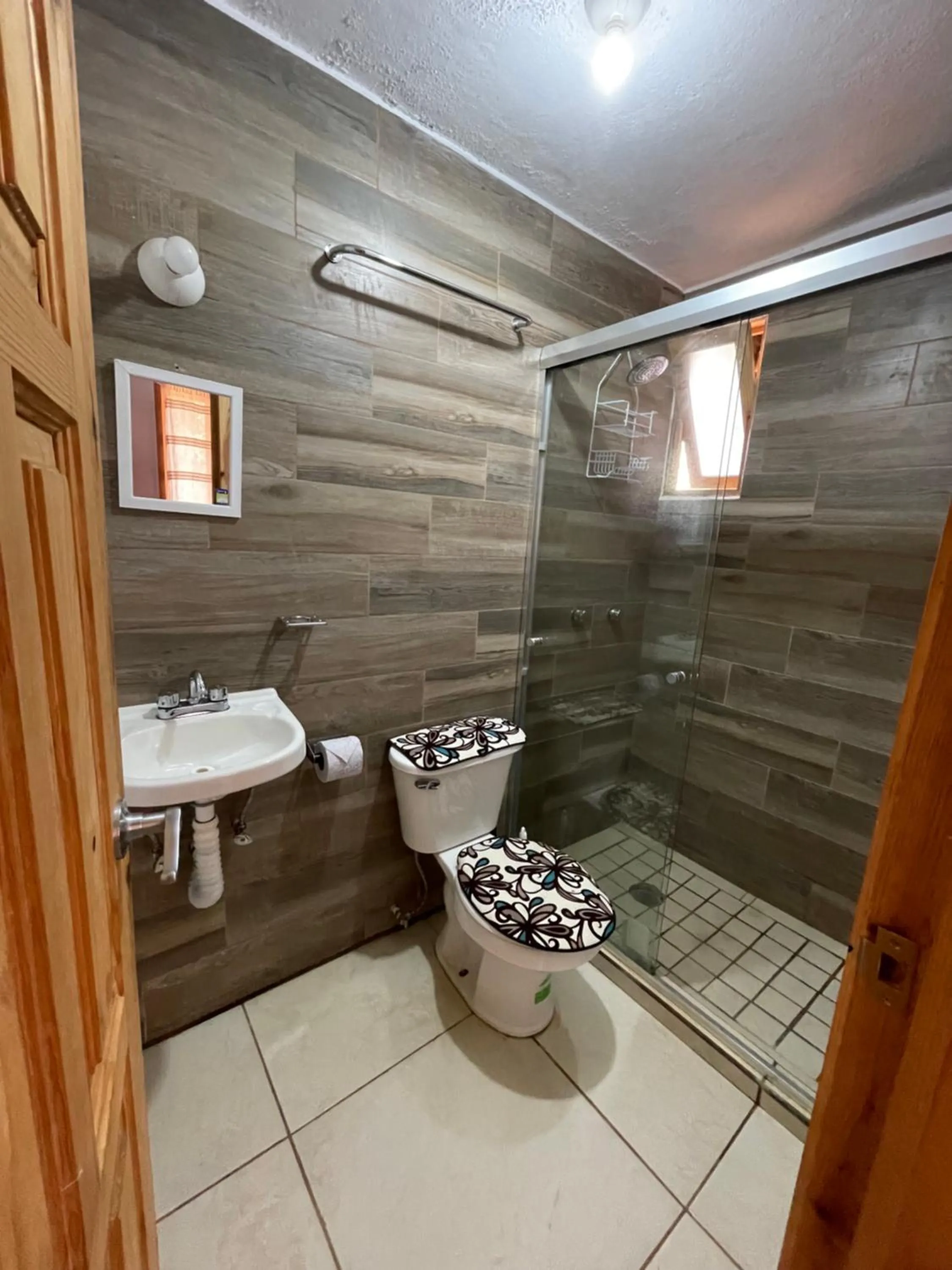 Bathroom in Los Pirineos