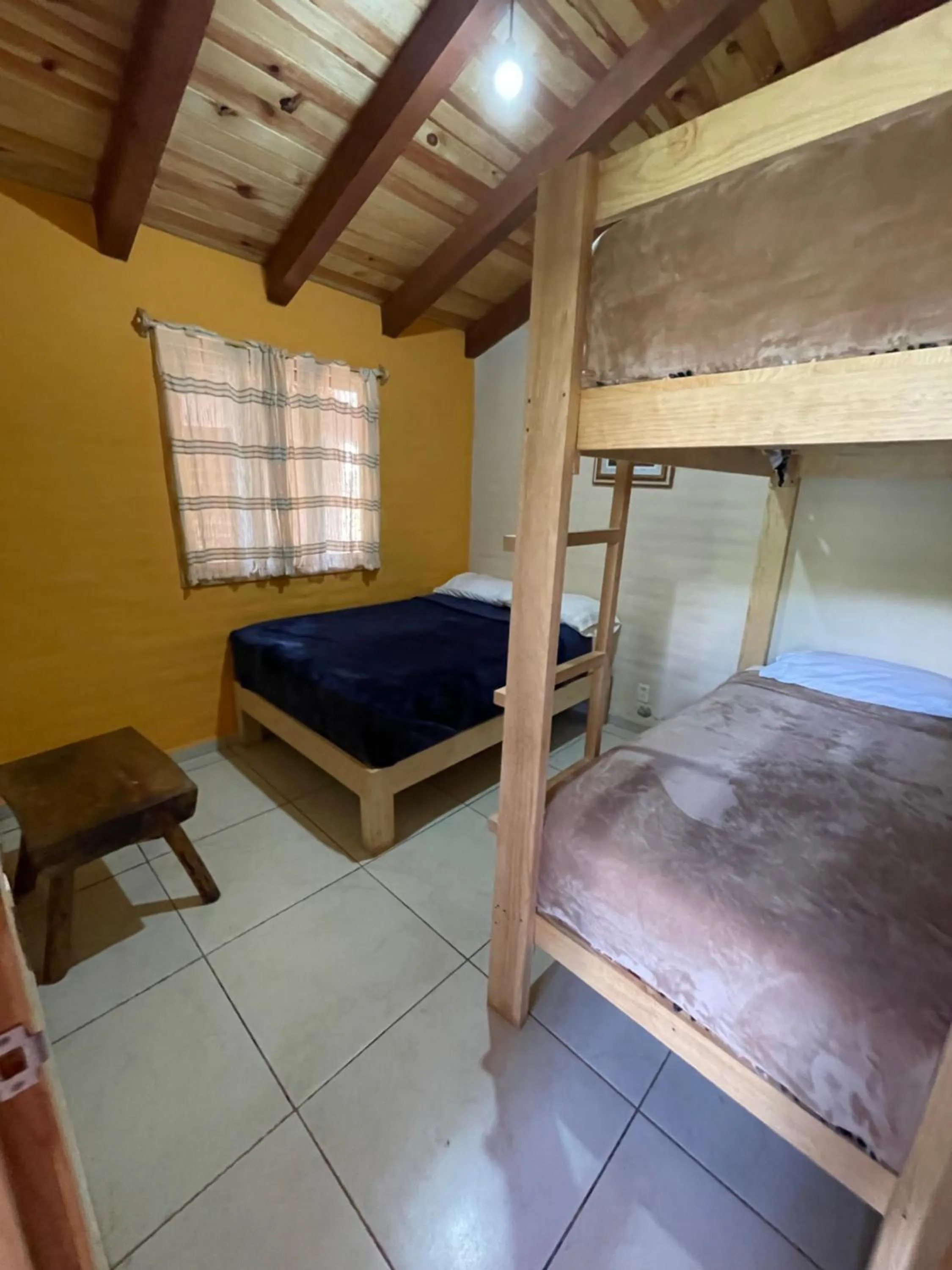 bunk bed, Bed in Los Pirineos