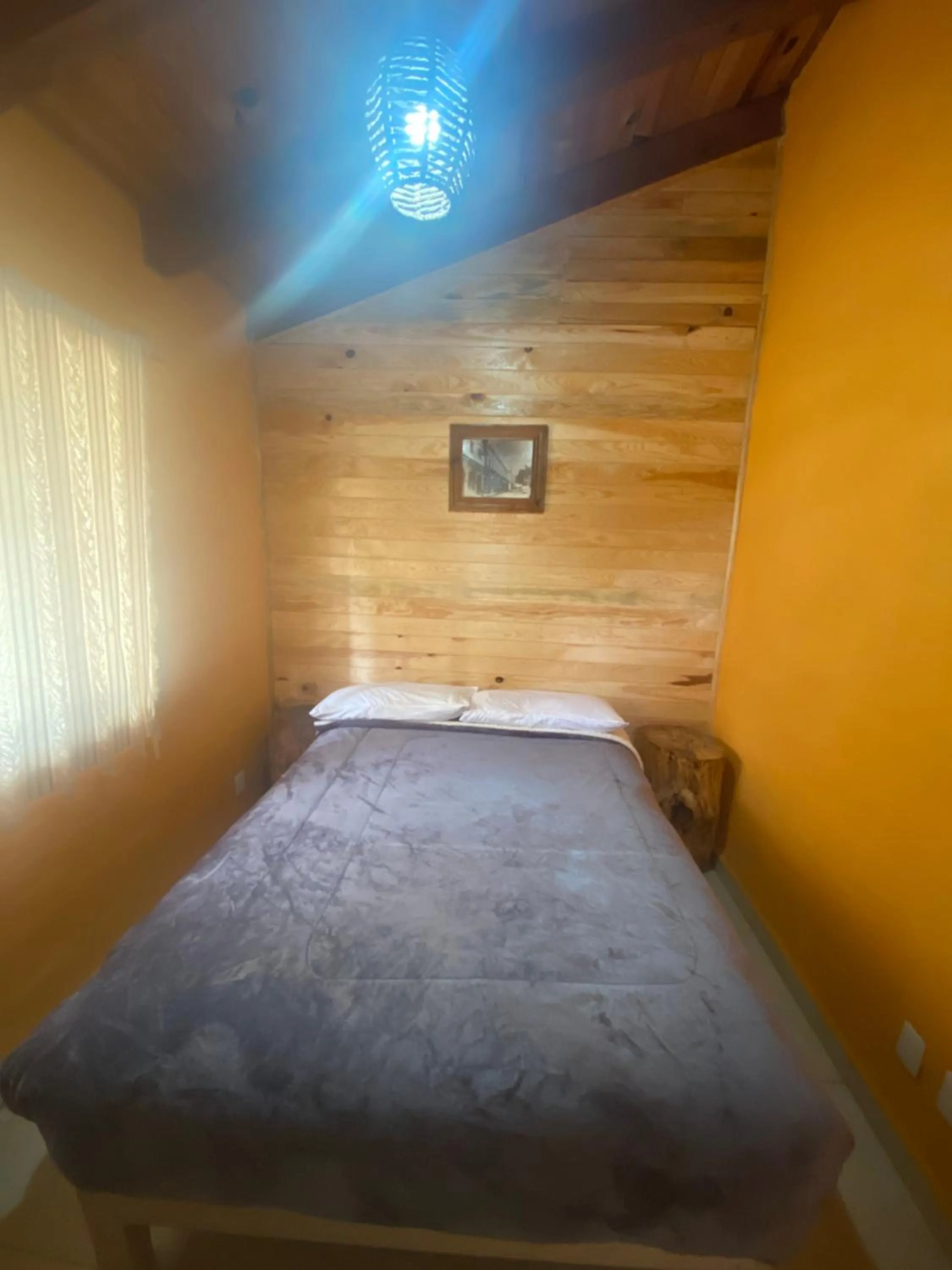 Bedroom, Bed in Los Pirineos