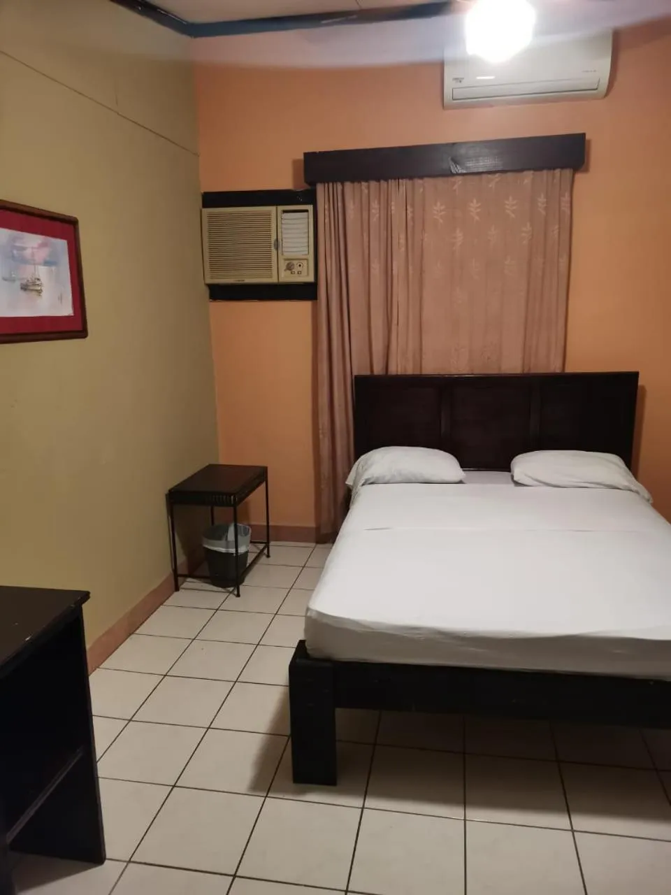 Bed in House of the Macaws