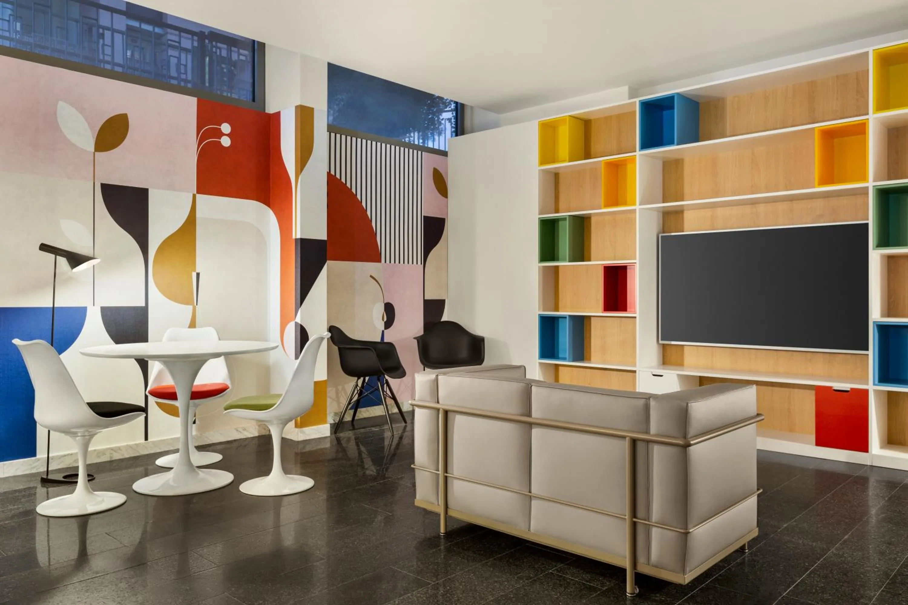 Restaurant/places to eat in Wyndham Garden Florence