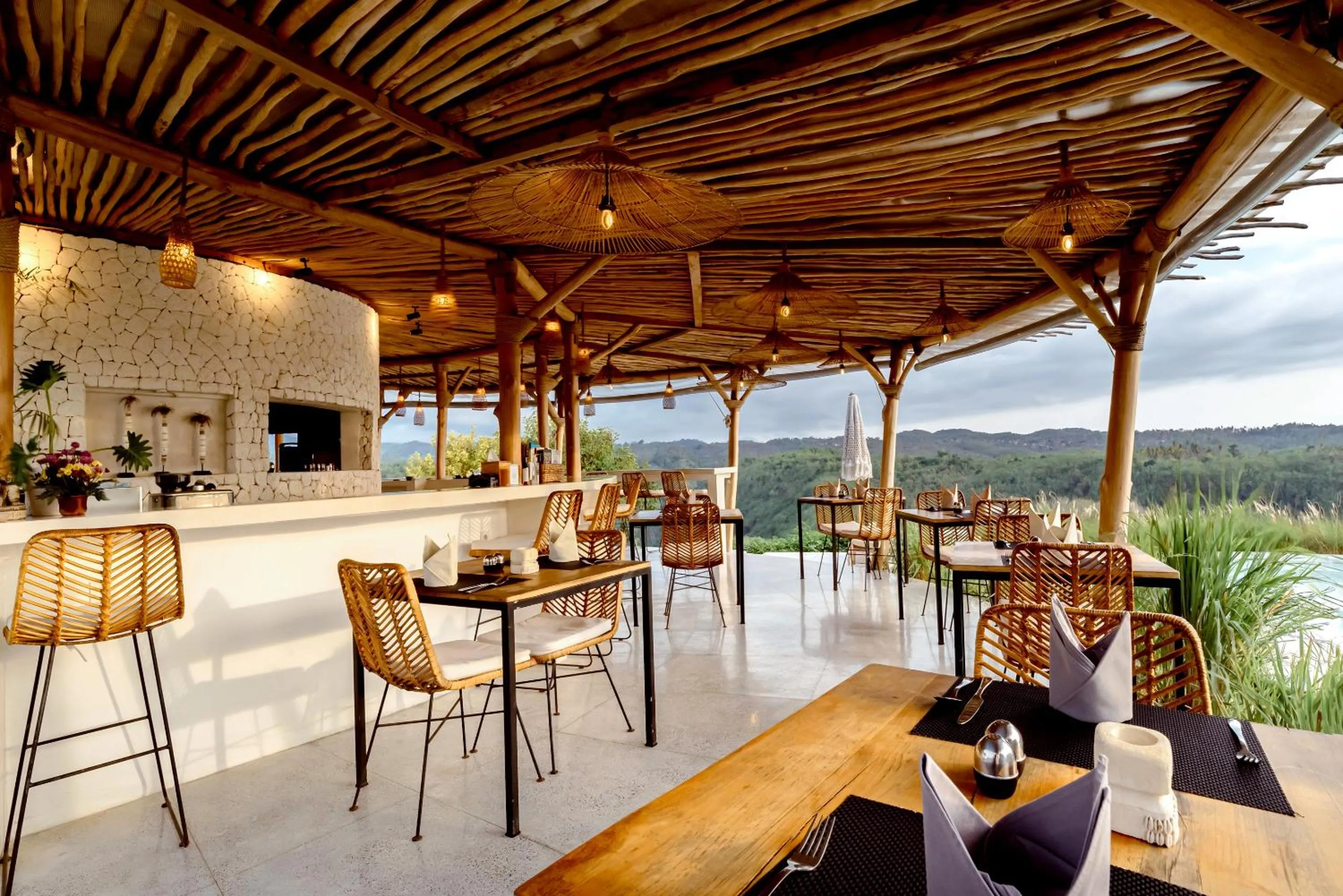 Restaurant/places to eat in Atalaya Villas Nusa Penida - Adults only