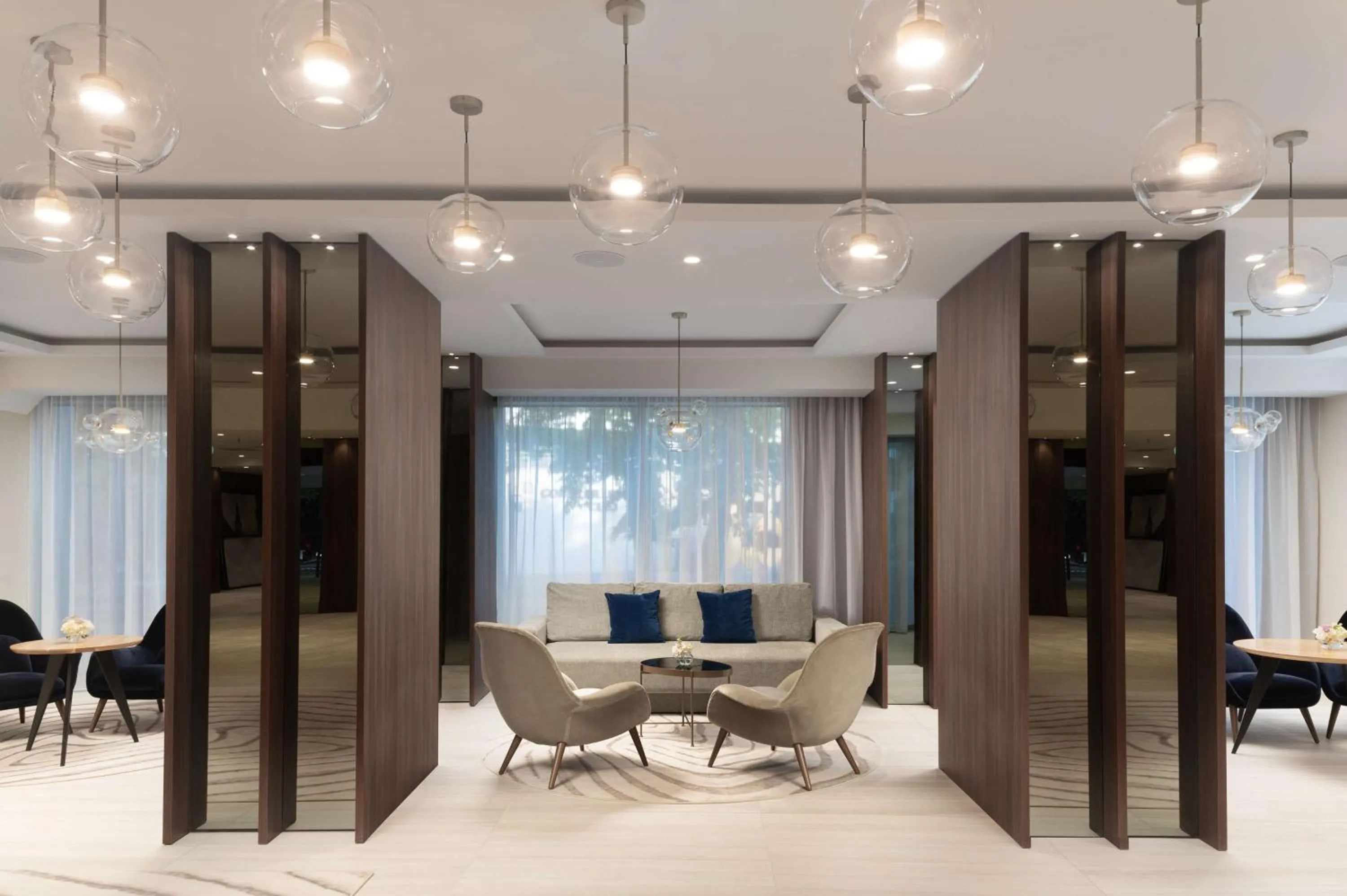 Lobby or reception in Radisson Blu Hotel, Cluj