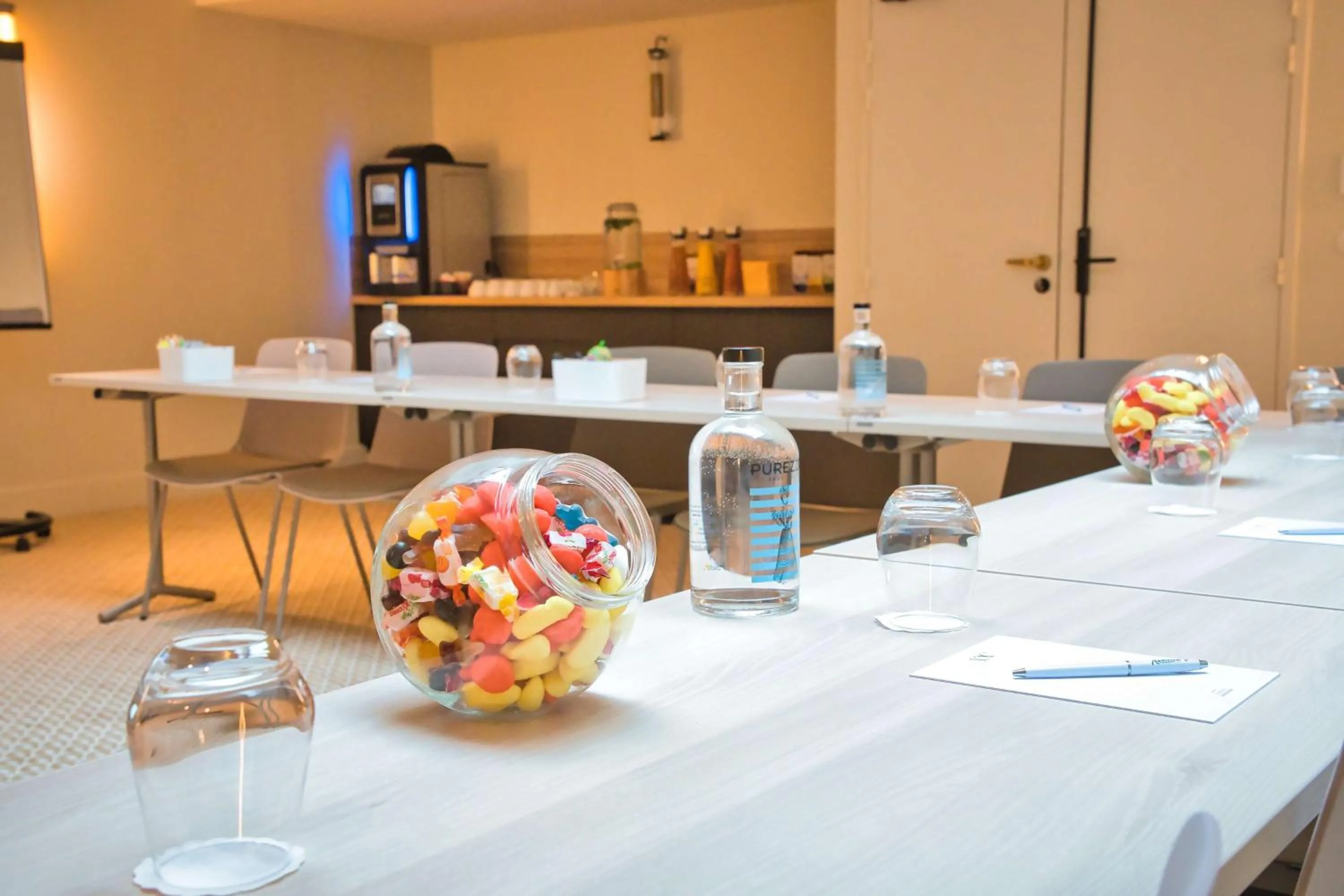 Meeting/conference room in Hotel Yac Paris Clichy, a member of Radisson Individuals