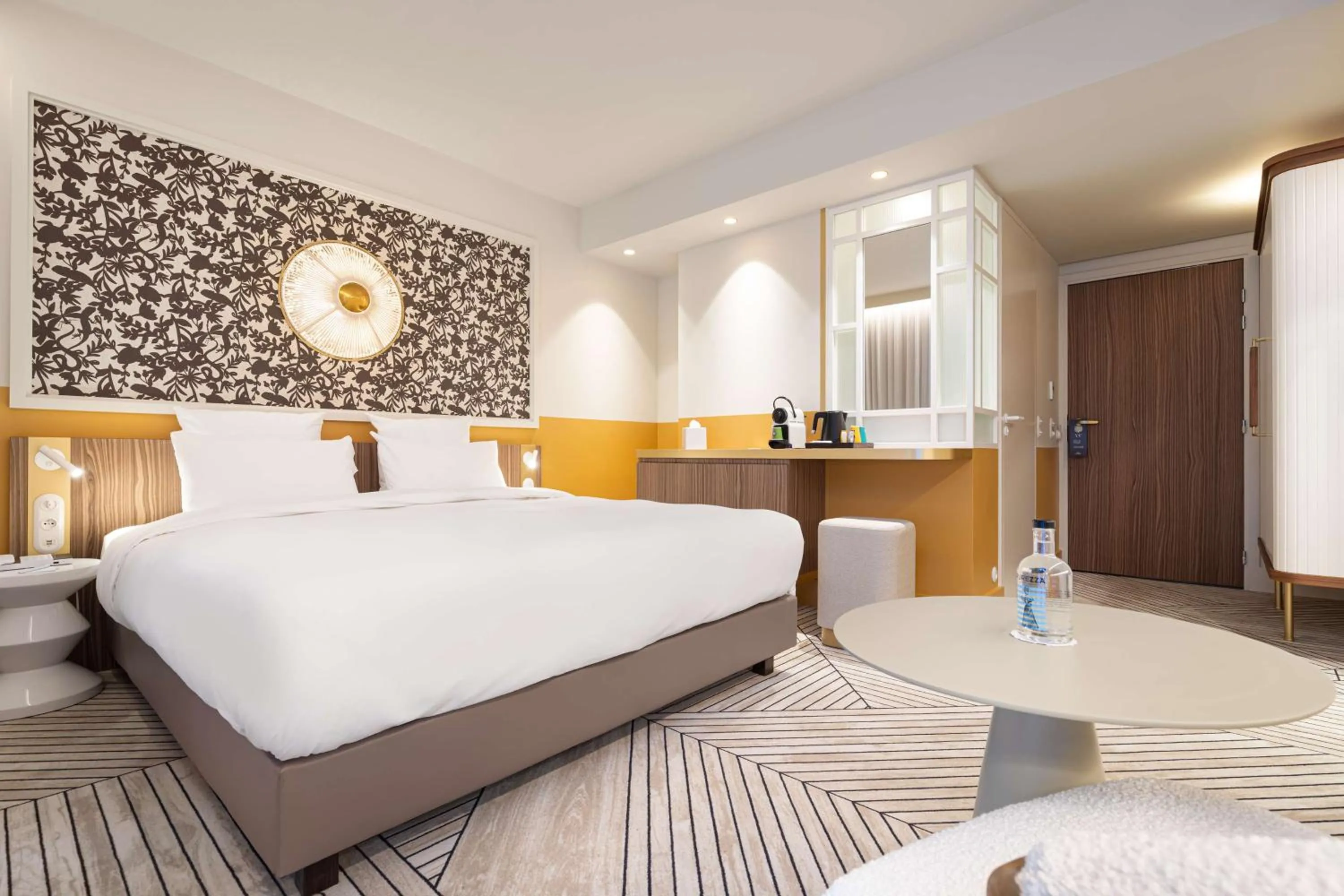 Bed in Hotel Yac Paris Clichy, a member of Radisson Individuals